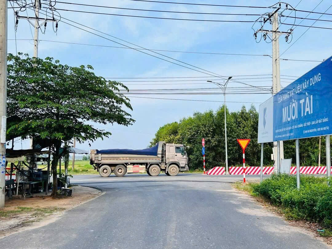 Bán đất 645,3m² ngang 10m giá 2.35 tỷ Xã Phước Hải