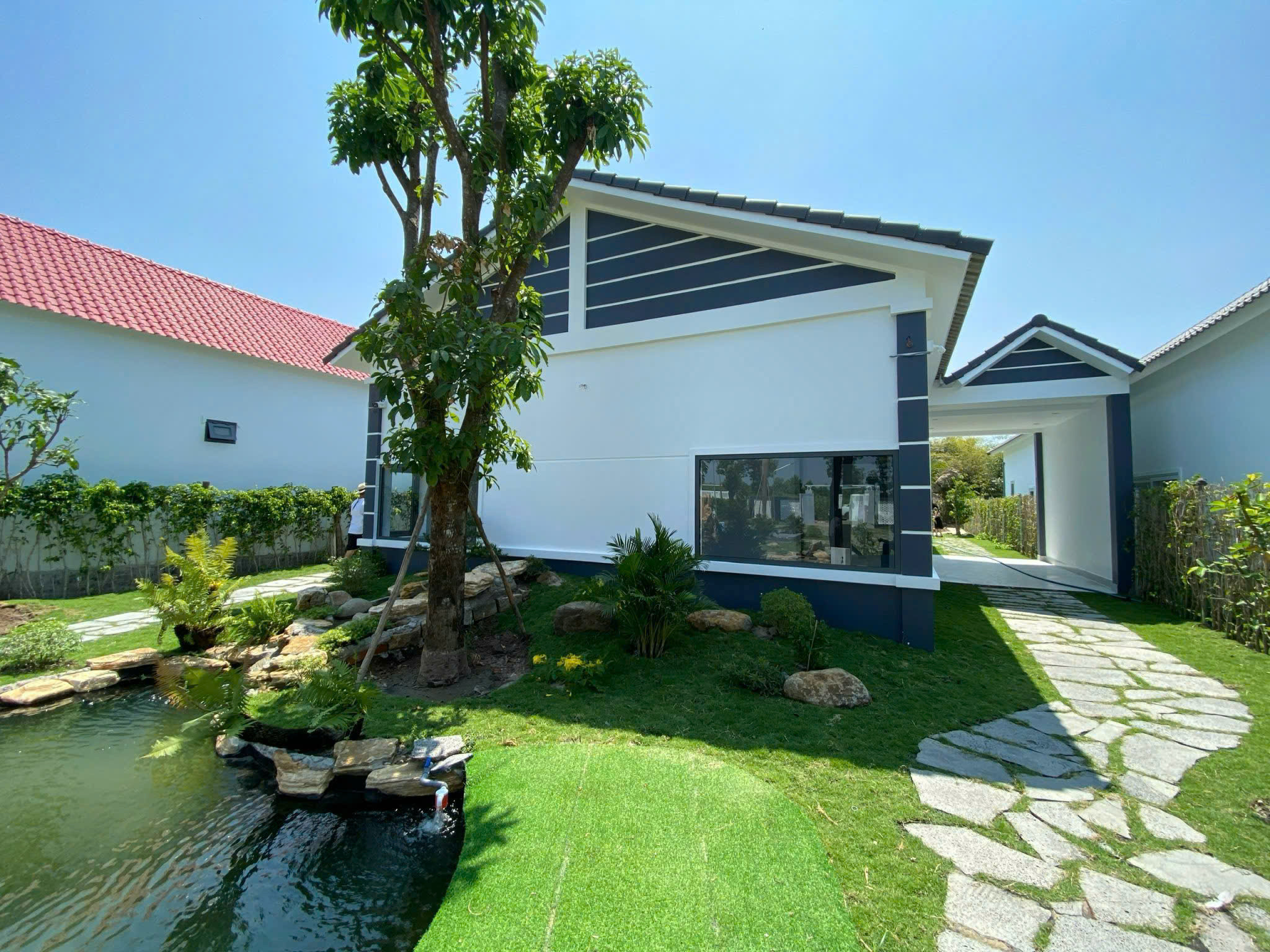 BÁN NHÀ VƯỜN FULL NỘI THẤT 1000M2