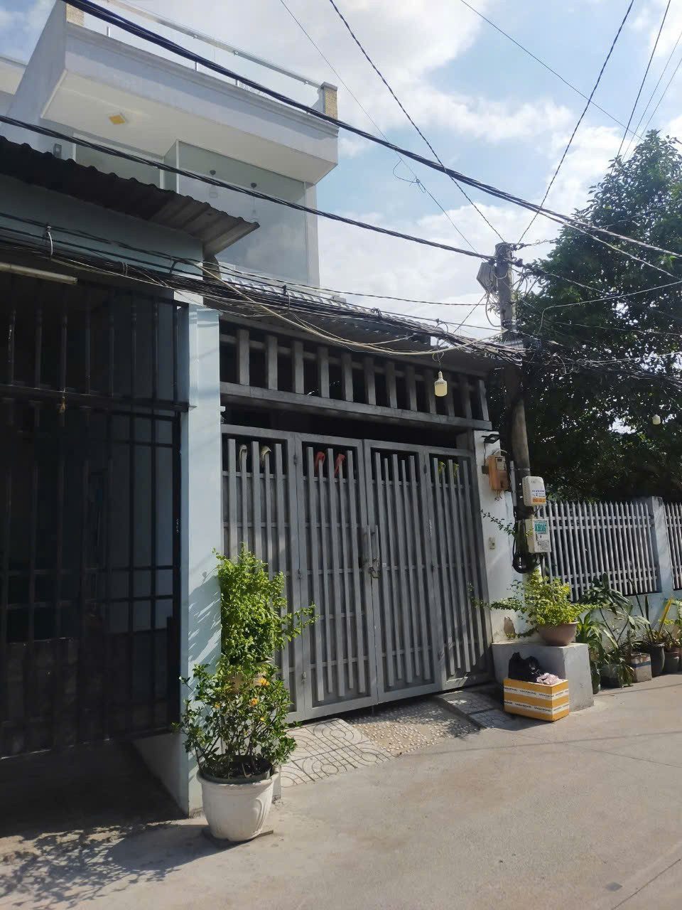 Bán nhà Phước Kiển - đường Lê Văn Lương - 5M*19M - 4PN - cách mặt tiền chỉ 50M - giá 5,8 tỷ.