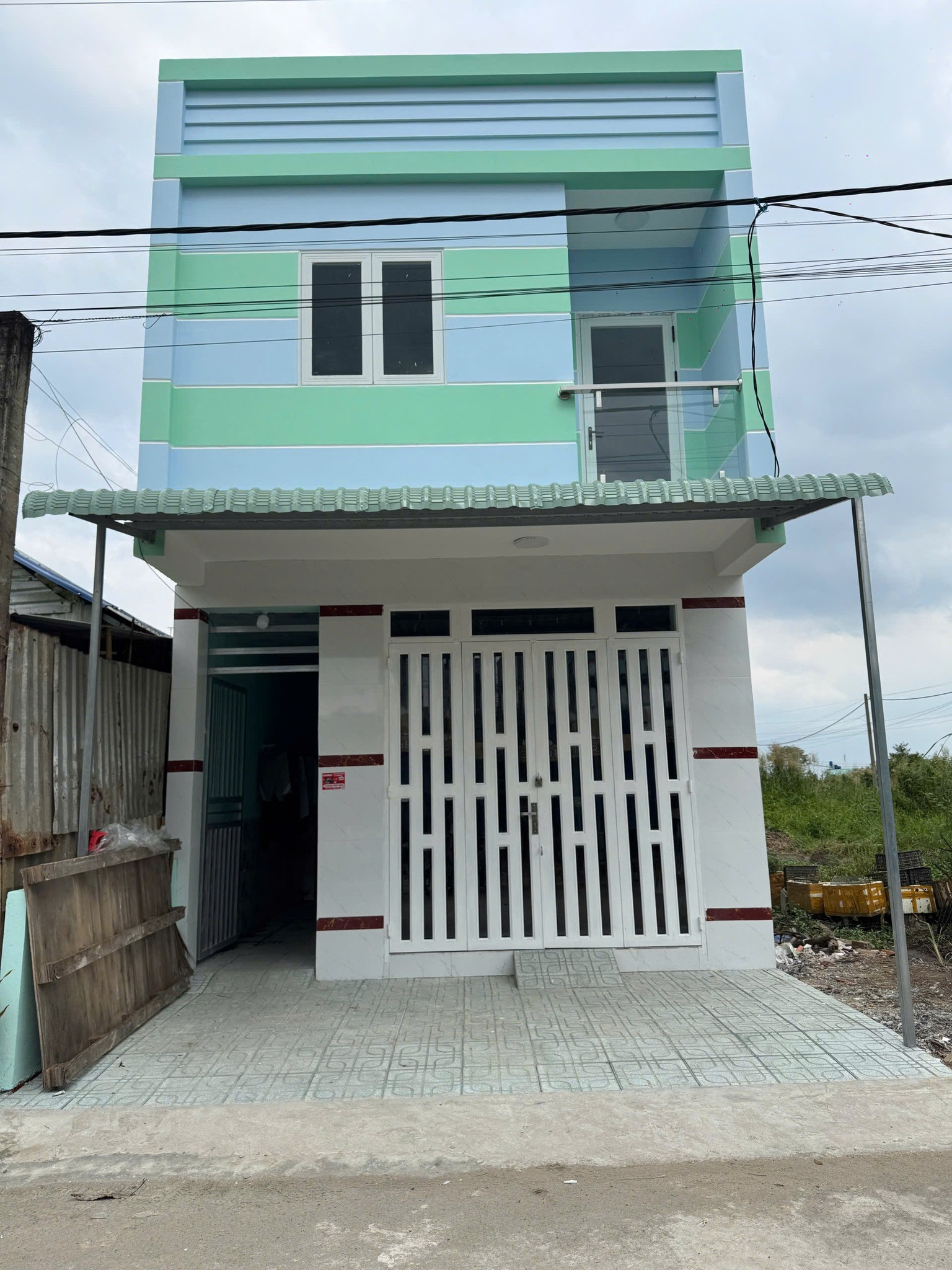 Bán gấp dãy nhà trọ đang cho thuê full phòng Phú Giáo Bình Dương, 1kiot+5 phòng giá 850tr