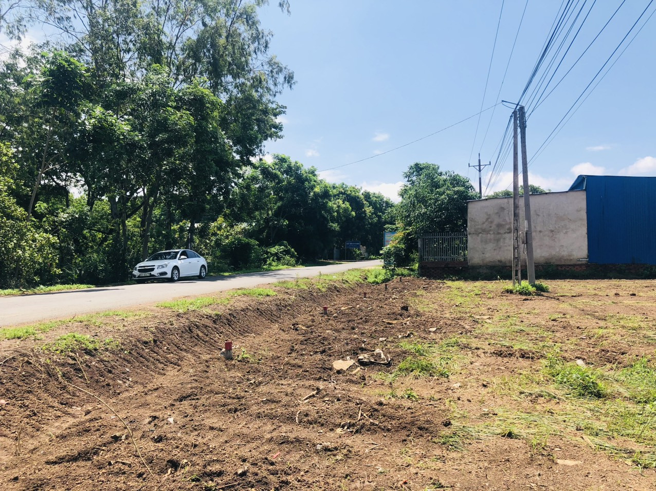 Bán đất 1700m² ngang 15m giá 540 triệu Xã Phước Thành