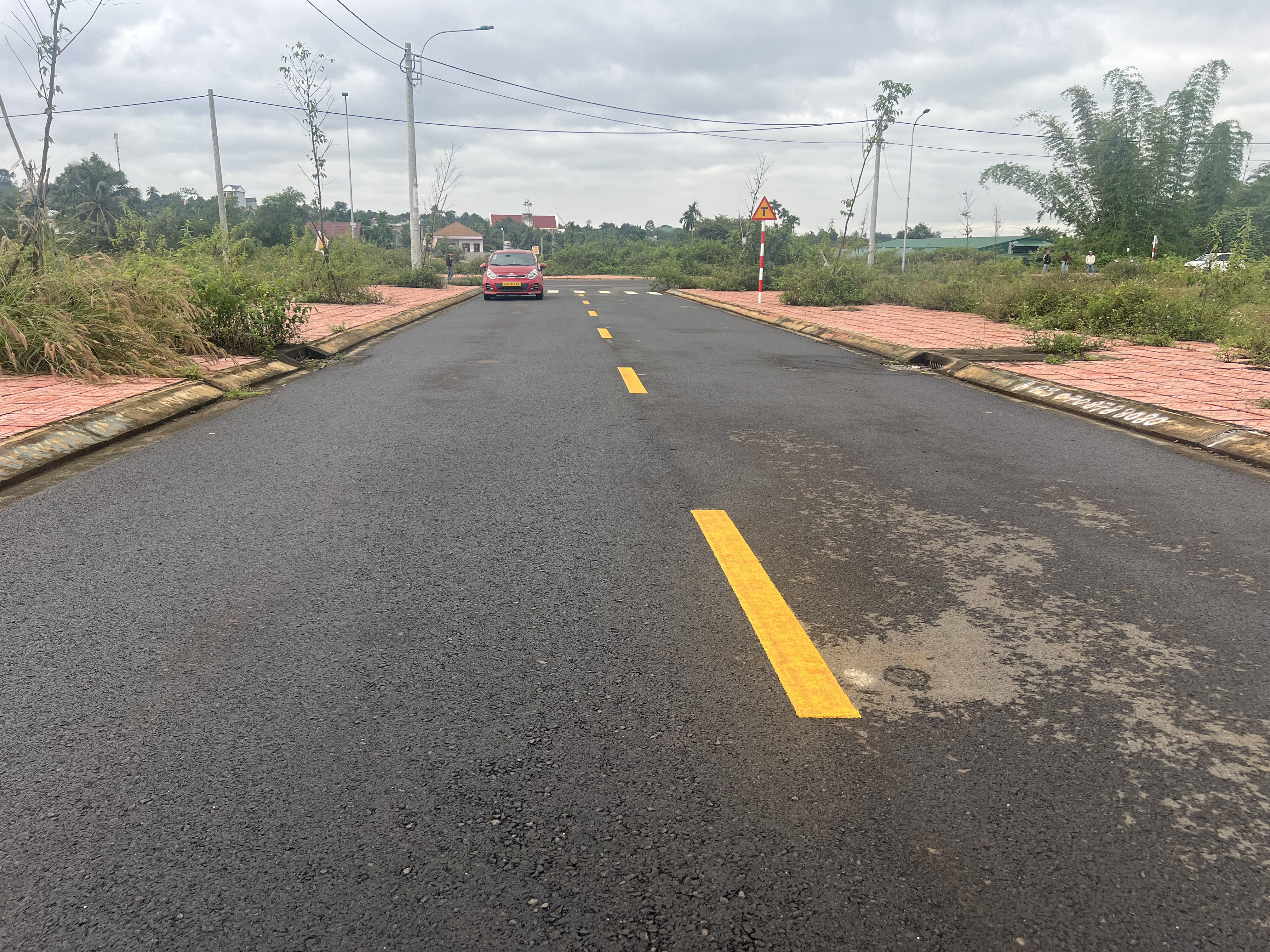 Bán đất 150m² full thổ cư ngang 5m giá 2.2 tỷ tại Xã Quảng Phú (E15)