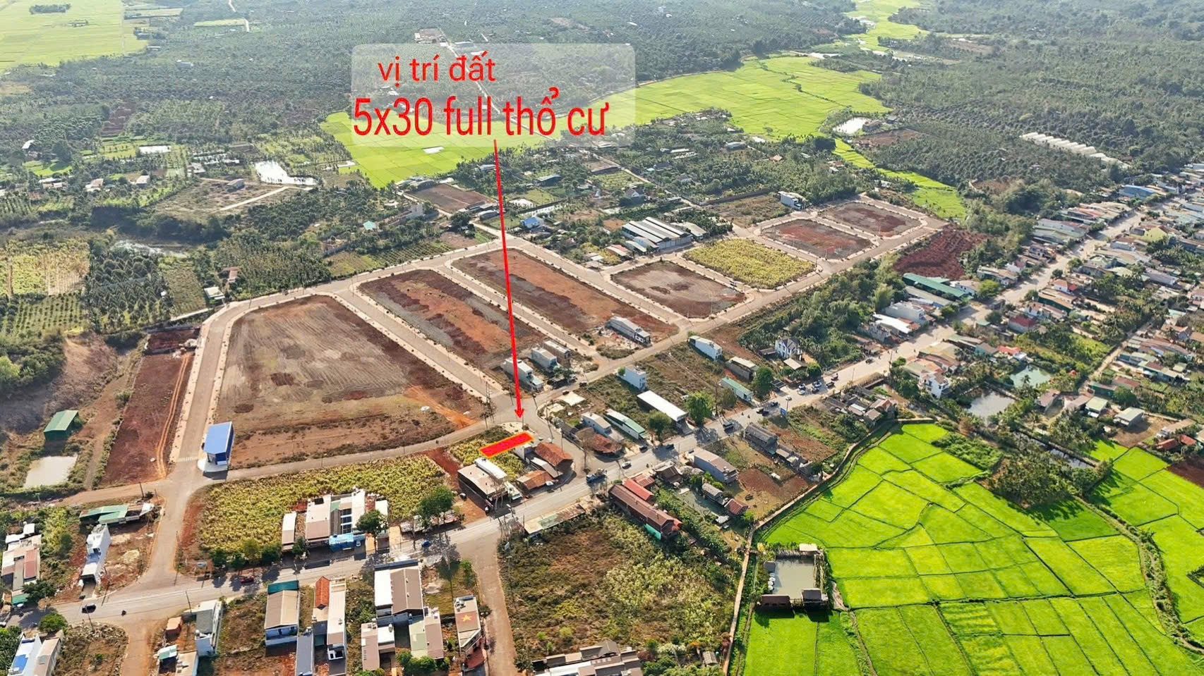 Bán đất 150m² full thổ cư ngang 5m giá 2.5 tỷ tại Xã Quảng Phú