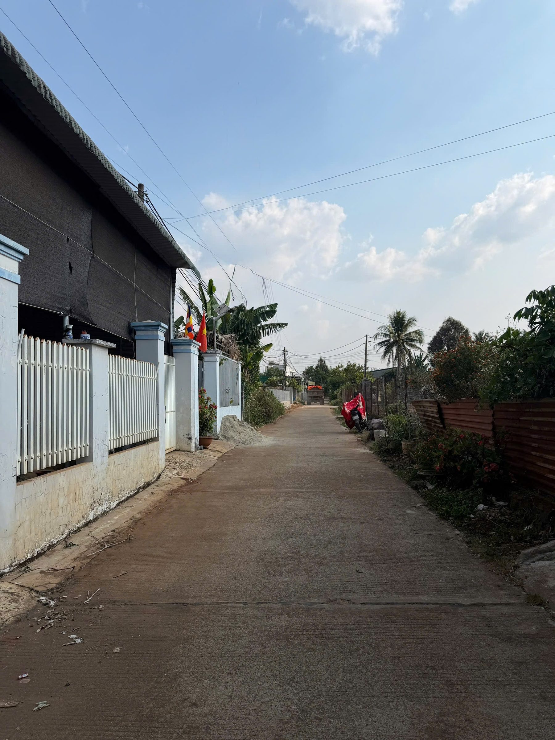 Bán đất   Thi tran eapok 210.7m² có sẵn 60m² thổ cư ngang 5m giá 900 triệu tại Xã Quảng Phú