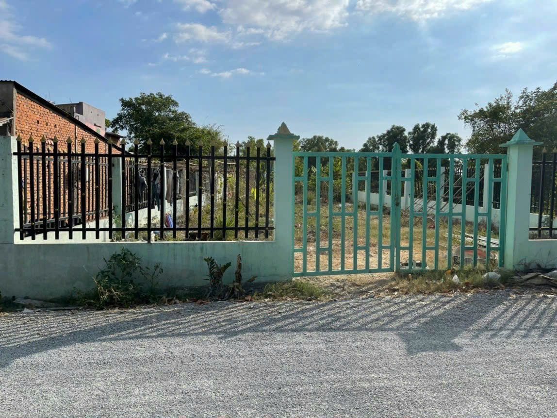 BÁN ĐẤT LÊN THỔ GIÁ RẺ QUY ĐỨC