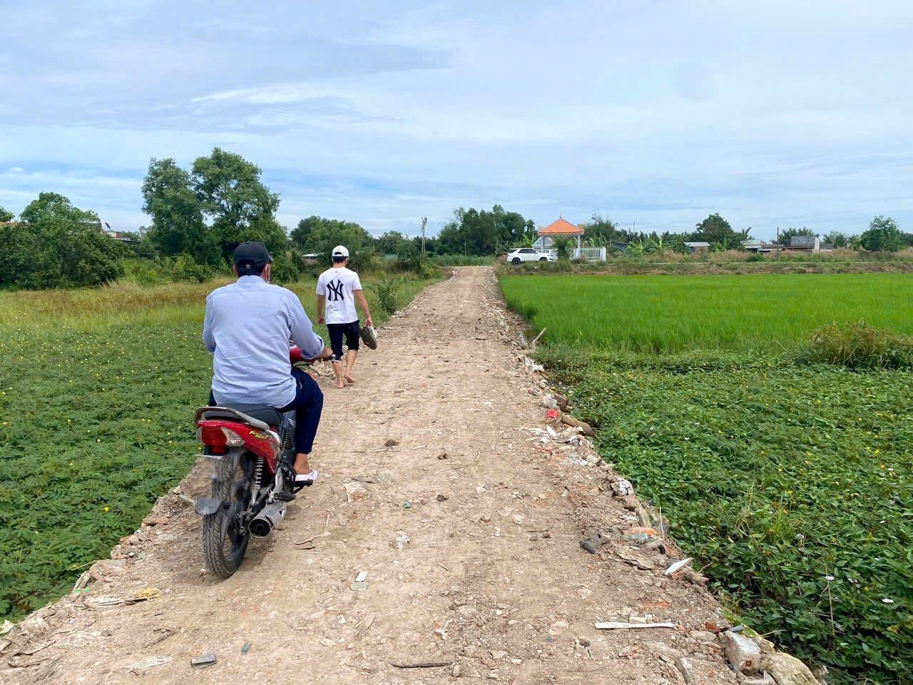 Bán Đất 10000m2 giá 15 tỷ tại Xã Quy Đức Huyện Bình Chánh TP. Hồ Chí Minh