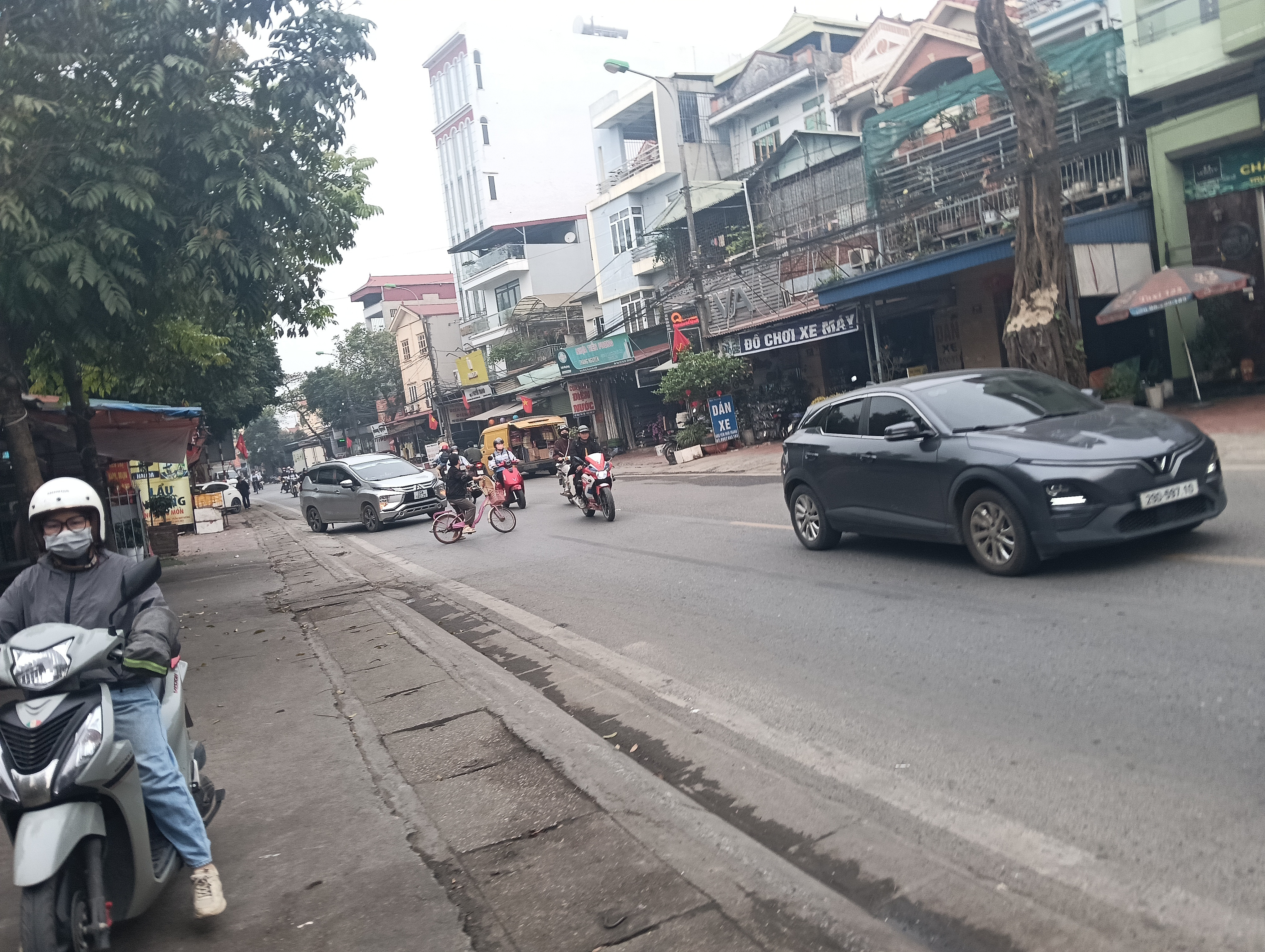 Bán đất 166m² Nhà 3 tầng Kinh Doanh sầm uất mặt Đường Ql2 Phù Lỗ