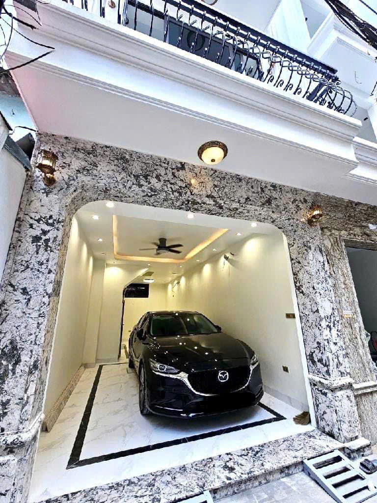 Nhà mặt tiền SƠN ĐỒNG, Tiền Yên 42M 5 Tầng, kinh doanh, ô tô đỗ giá nhỉnh 6 tỷ