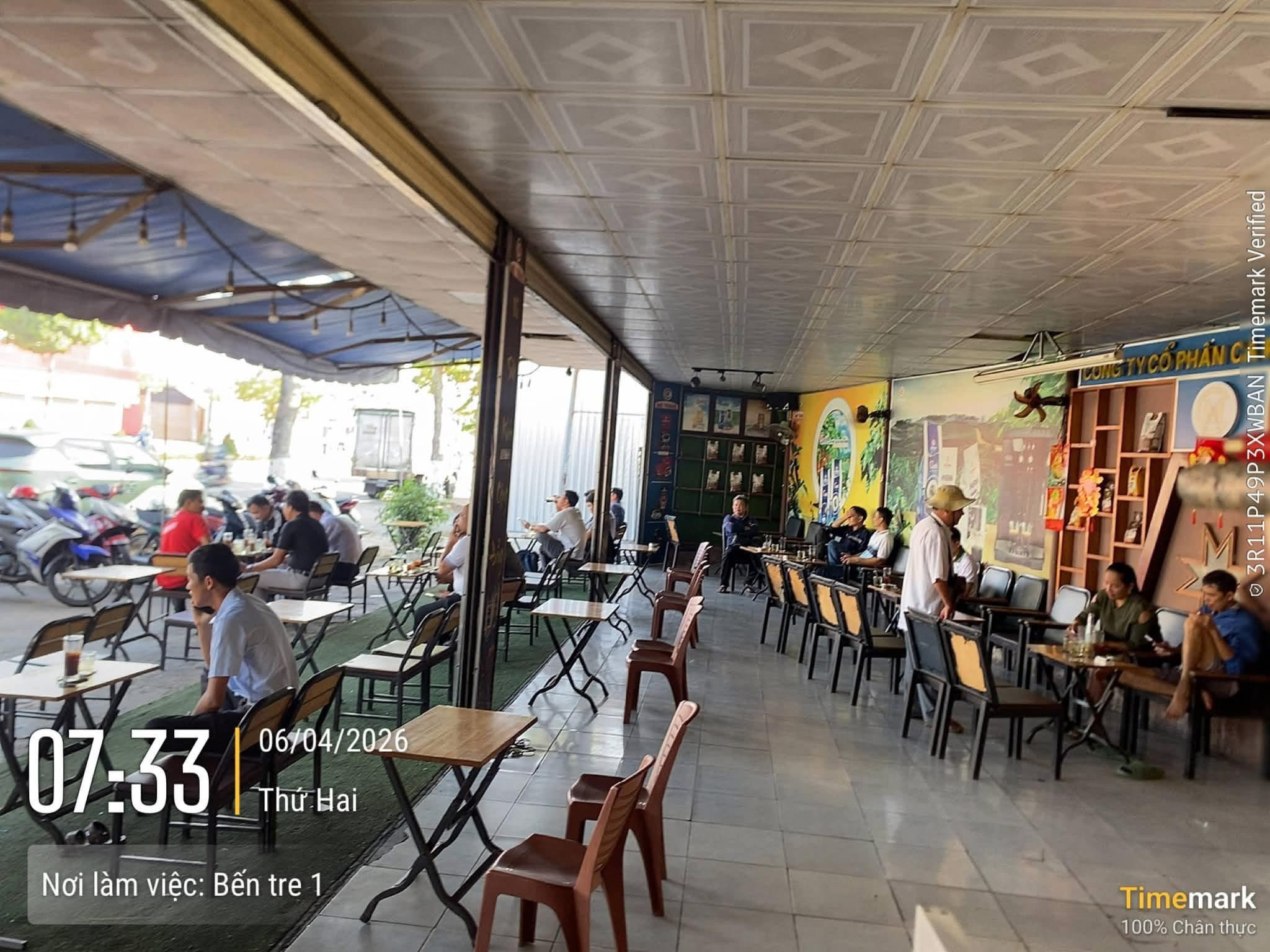 Sang nhượng quán đang kinh doanh tốt mặt tiền Ql60 gần siêu thị Go Bến Tre