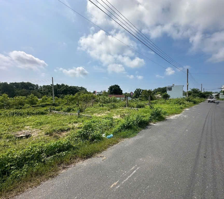Bán đất 14543m² có sẵn 360m² thổ cư ngang 105m giá 20 tỷ tại Xã Sông Lũy
