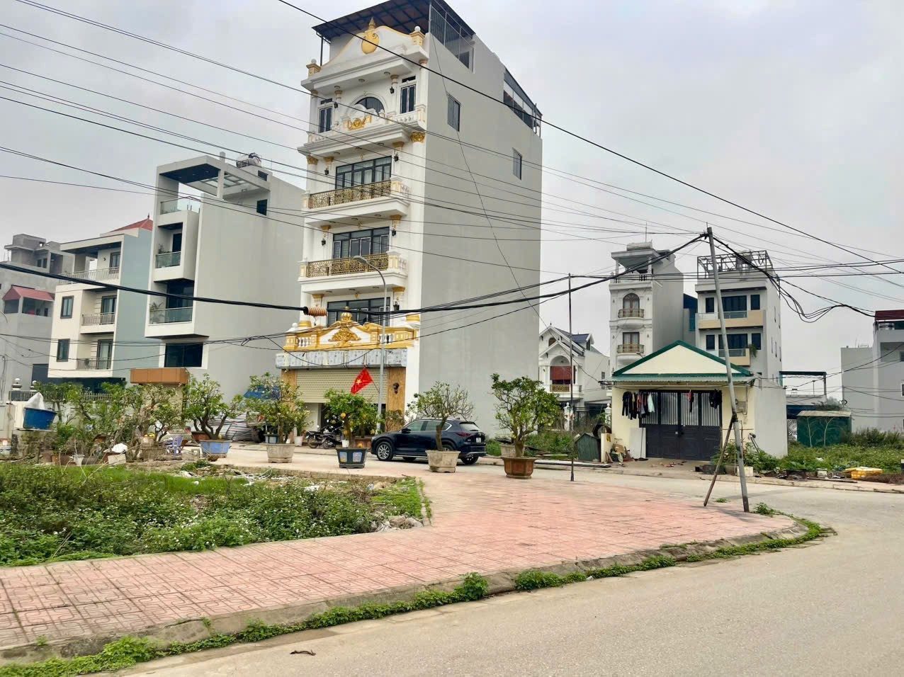 Bán 71m² đất dịch vụ Song Phương – vị trí đẹp, cạnh góc, giá đầu tư

Diện tích: 71m²

Vị trí: Đất dịch vụ Song Phương, nằm cạnh góc, thoáng mát, không lỗi phong thủy.

Đường trước nhà rộng, ô tô tránh thoải mái.

Khu dân cư đông, gần chợ, trường h
