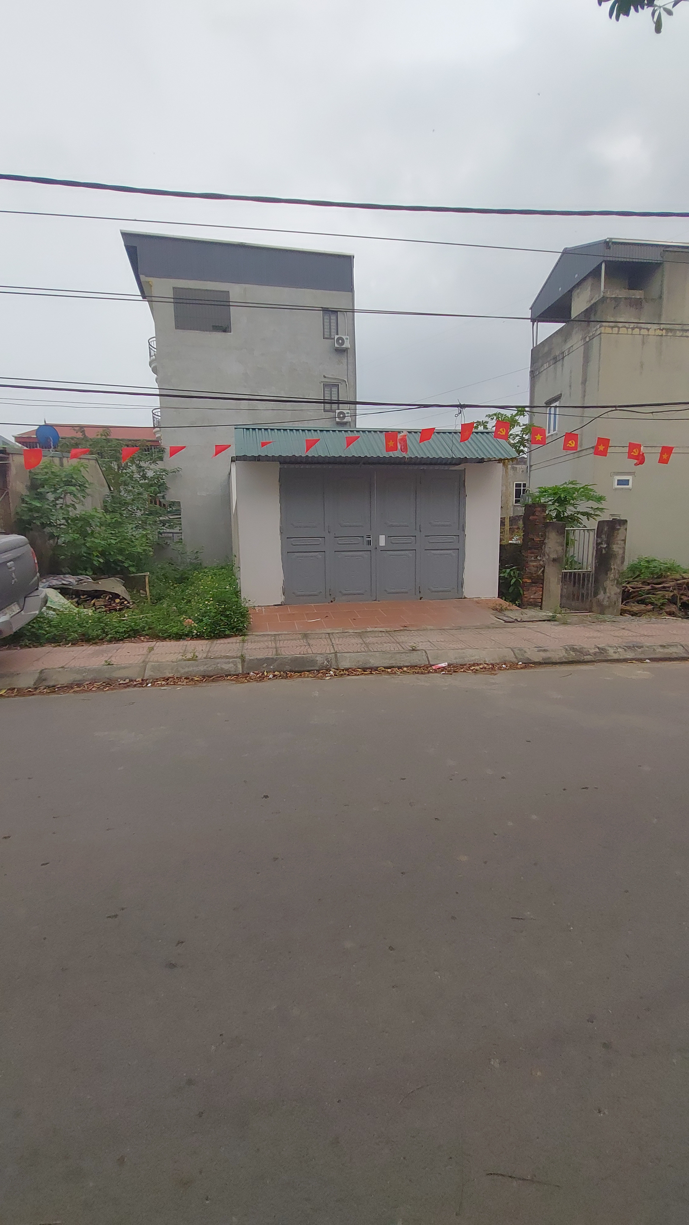 Bán đất mặt tiền đường Thượng Phúc sẵn nhà cấp 4 sân rộng