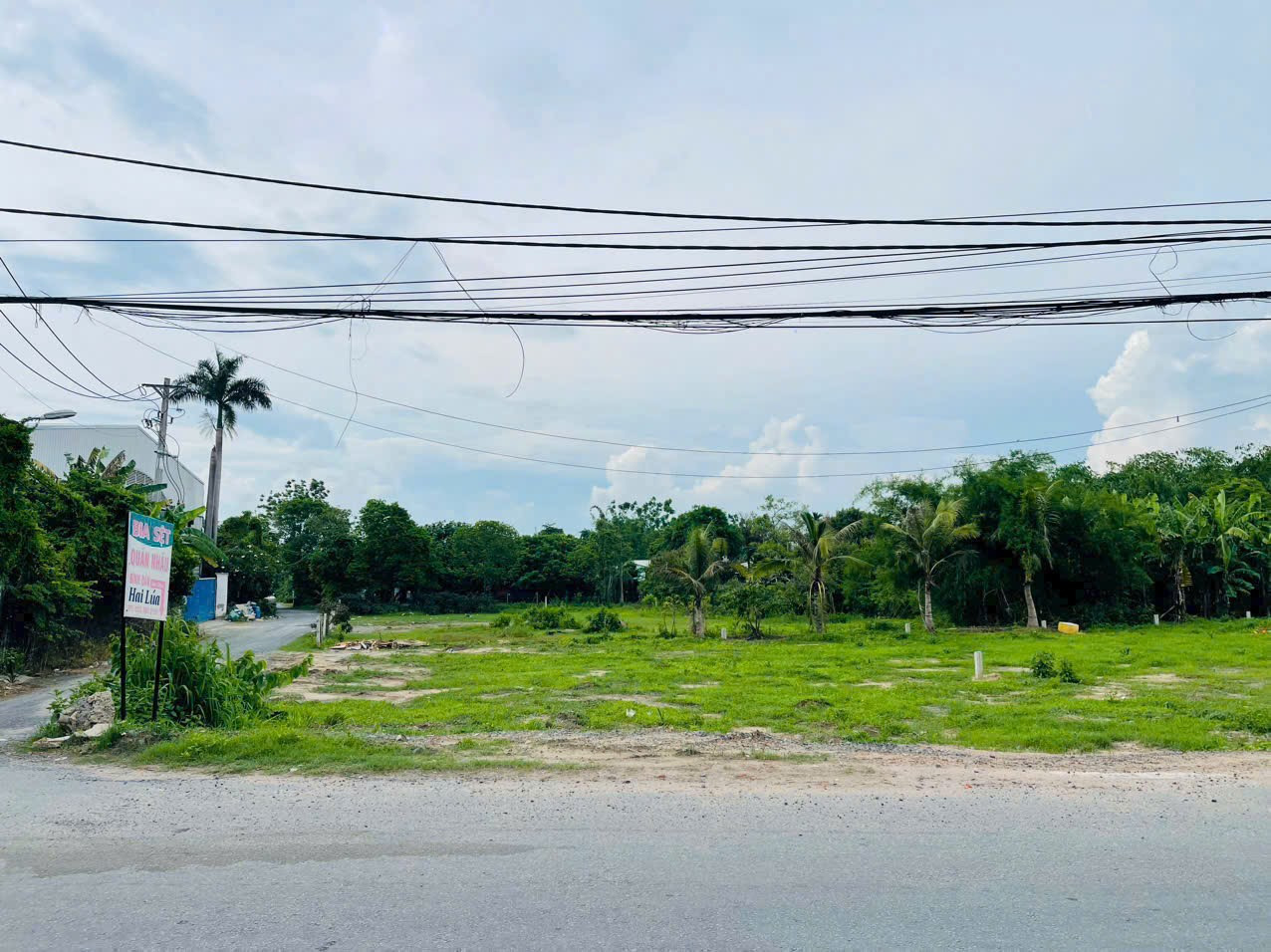 Bán đất mặt tiền kinh doanh buôn bán MT đường Nguyễn Văn Khạ xã Tân An Hội Củ Chi TPHCM, DT: 5,5x42m.