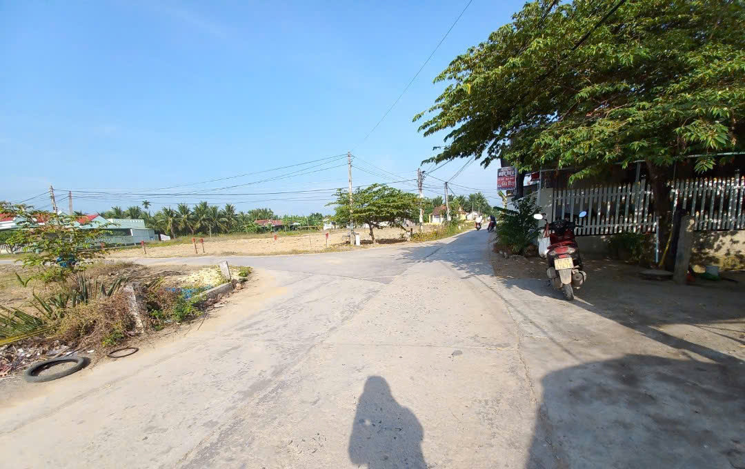0938113403 Bán đất 143.8m² giá 860 triệu Xã Tân Định Z94
