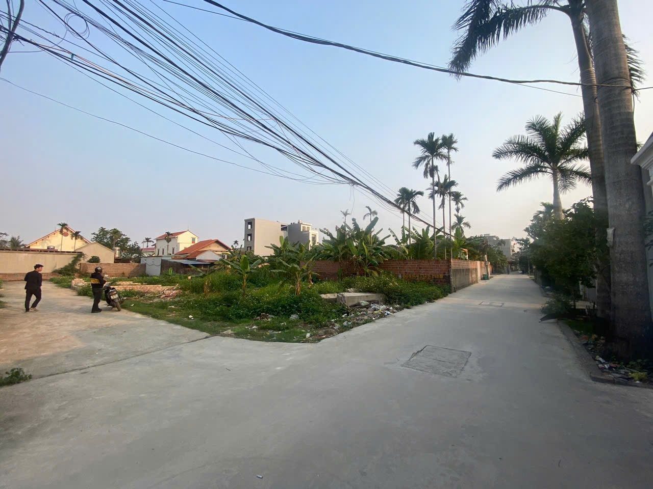 Bán 1 lô duy nhất tại tân dương Thủy Nguyên dt 78m ngang 5 giá chỉ 2tỷ 6xx .l/h:076.231.9990 em Thuý