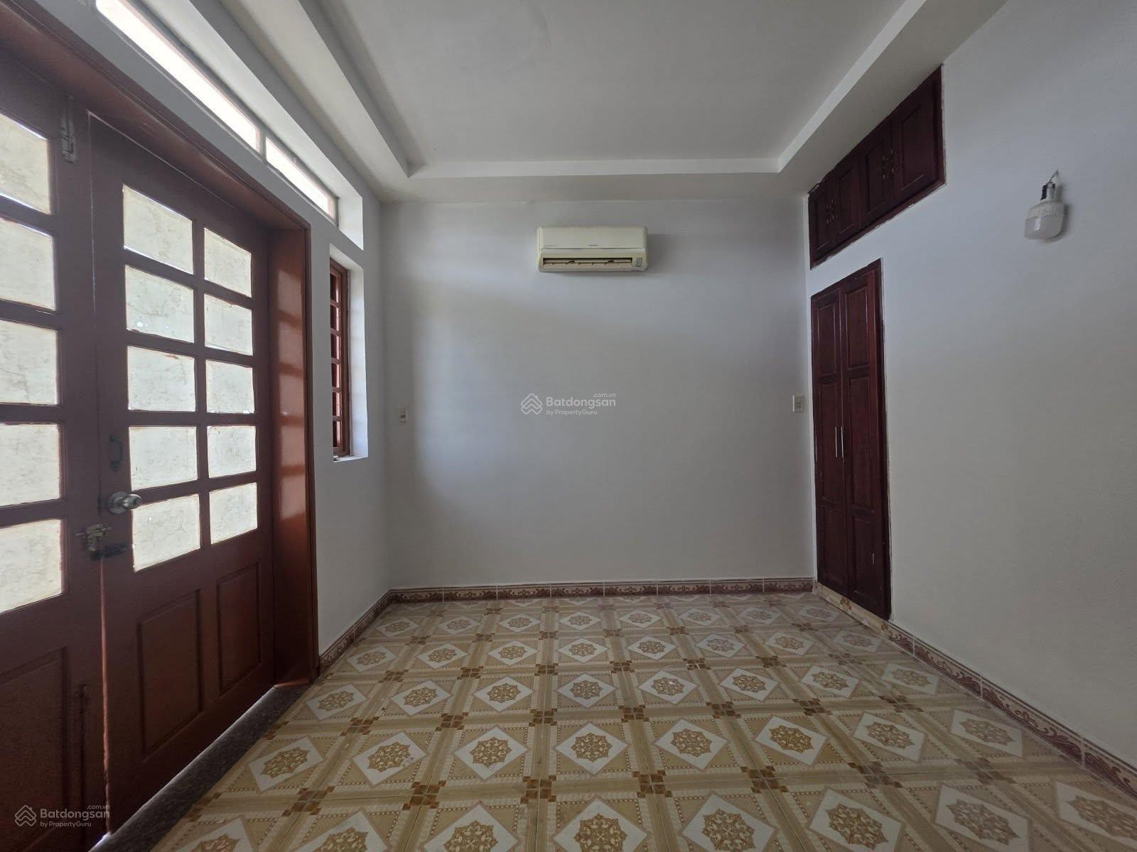 Bán Nhà riêng 60m2 có sẵn 60 m2 thổ cư giá 2 tỷ tại Xã Tân Hiệp Huyện Hóc Môn TP. Hồ Chí Minh
