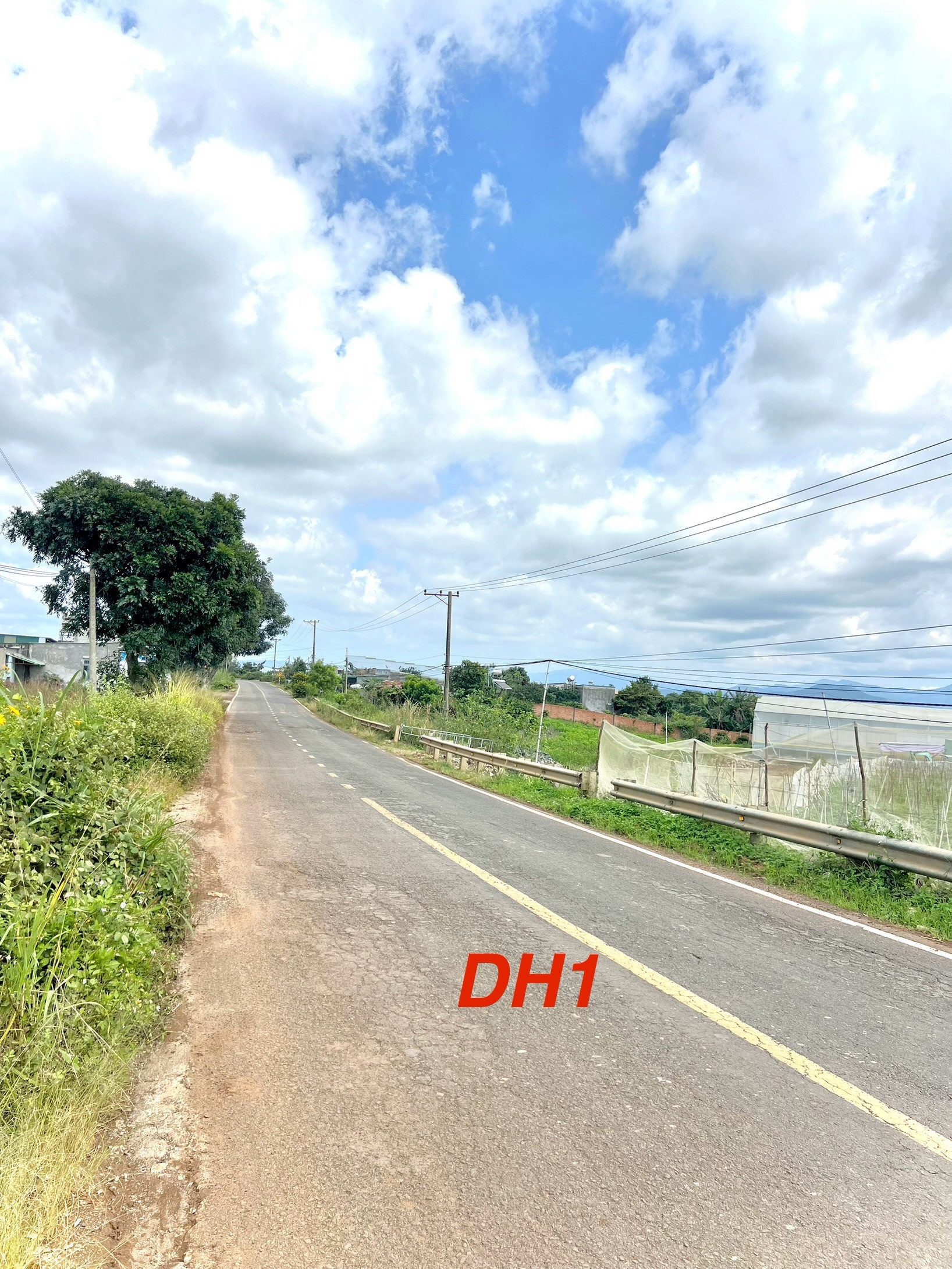 Đất mặt tiền đường nhựa DH1, 5x26.5-thổ cư 2 lô,