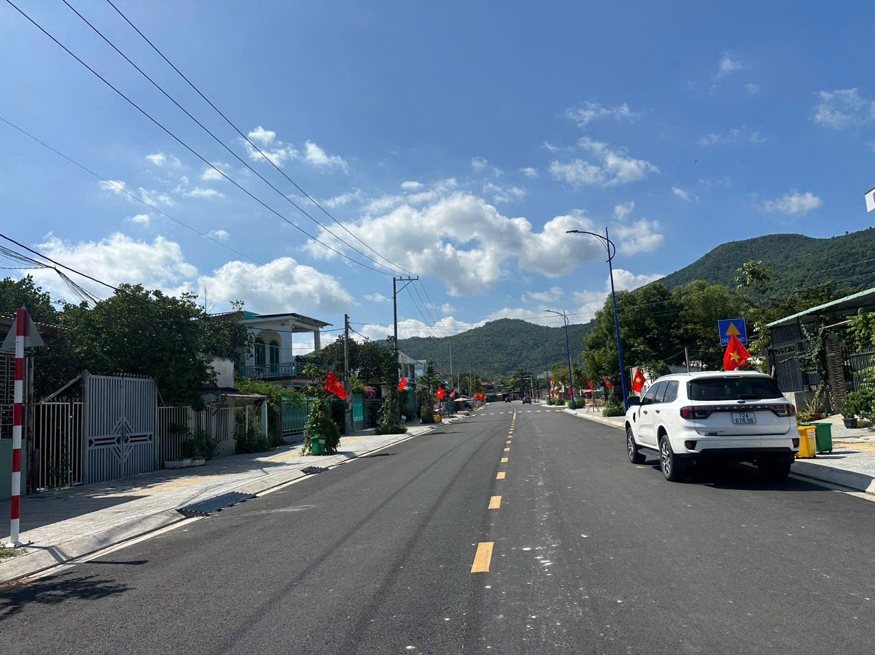 Bán Đất Ngay Chợ Tân Hưng (phường Long Hương, HCM)