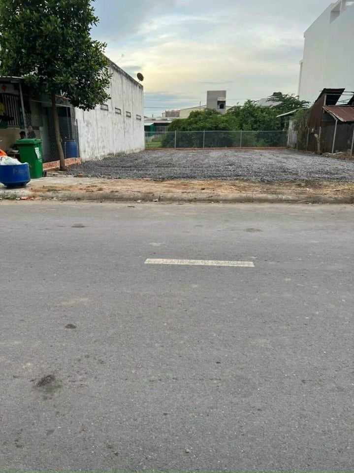Bán đất 296.4m² ngang 5m giá 390 triệu Xã Tân Khai 0938889035_A ÚT