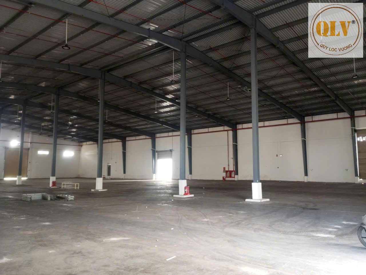 Cho thuê nhà xưởng KCN Long Giang, Tiền Giang 7.400m²