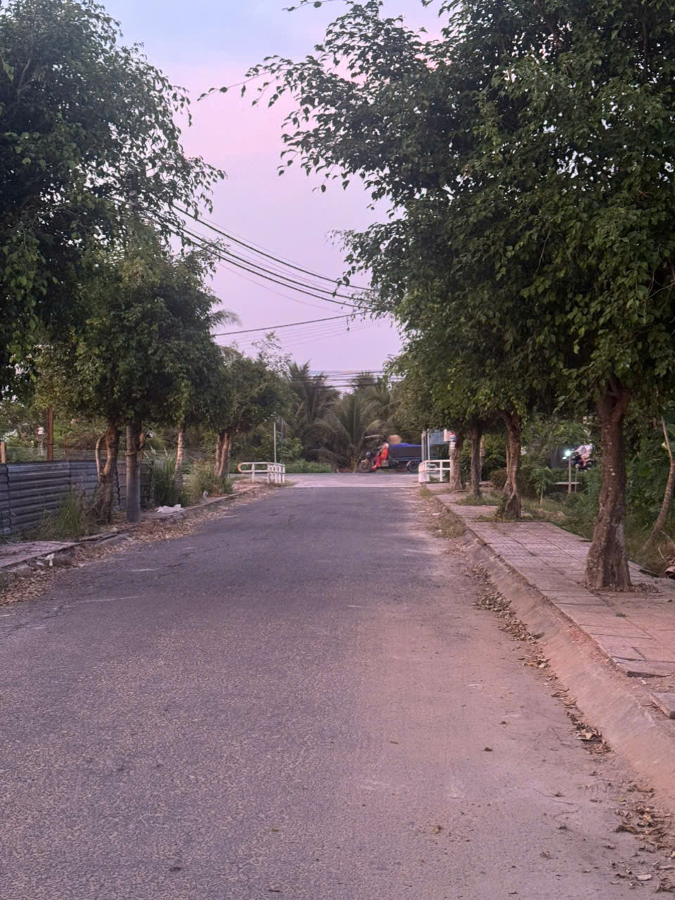 Nhà 2 tầng Đẹp Rực rỡ. MẶT TIỀN Đường Nhựa, Ngay Kênh Nổi. Tân Mỹ Chánh . Mỹ Tho.