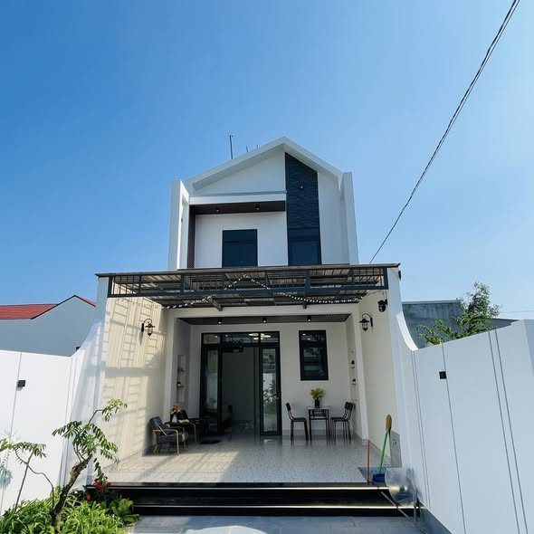 Nhà lầu mới xây dựng hẻm xe oto 7 chỗ Tân Mỹ Chánh, Tp Mỹ Tho
