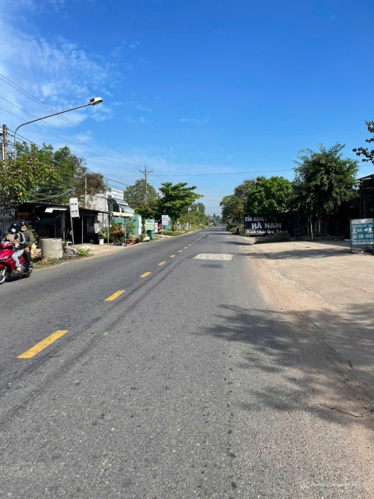 Cần bán gấp đất thổ cư Đồng Phú, Bình Phước (Đồng Nai), 300m2, mặt tiền đường 32m, 290tr