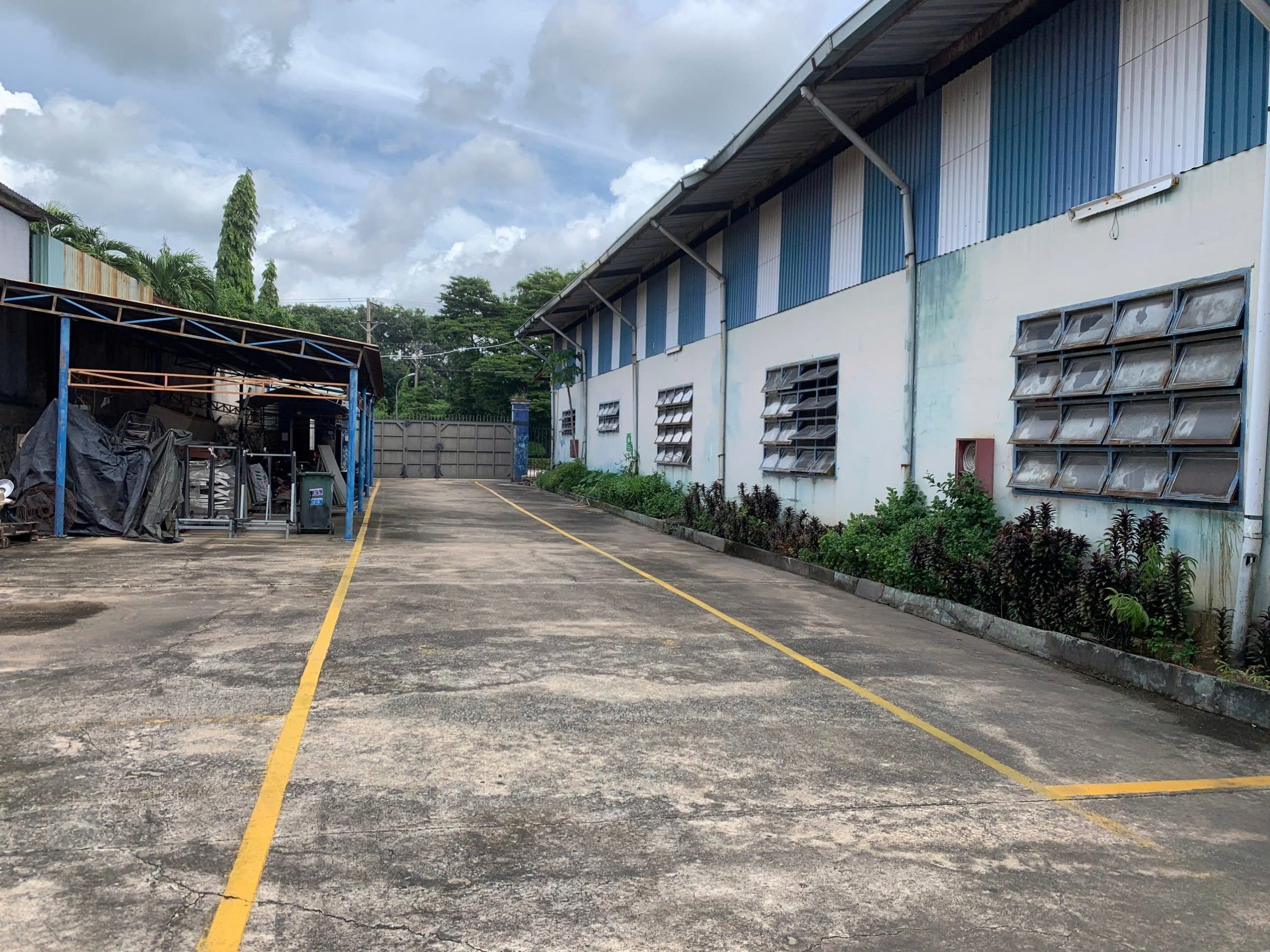CẦN BÁN XƯỞNG - DIỆN TÍCH 10.000 M² TẠI TÂN VĨNH HIỆP, TÂN UYÊN, BÌNH DƯƠNG