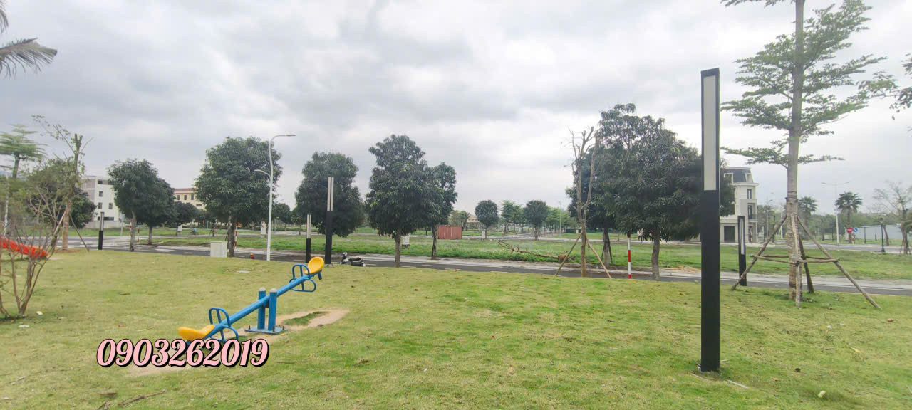 Đất nền dự án Phương Đông Green Valley, Lương Sơn, DT 114m2 đất liền kề trực diện hồ điều hòa