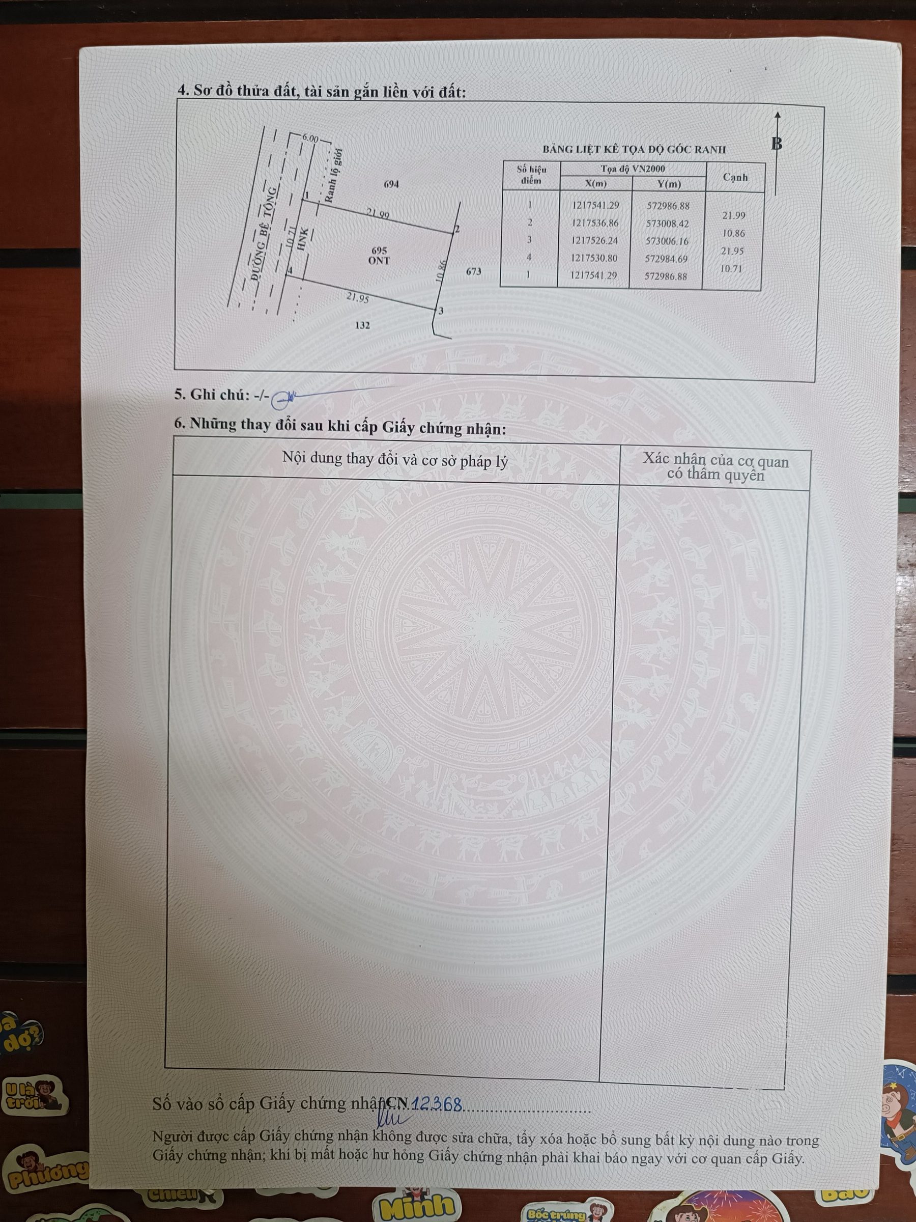 BÁN ĐẤT CHÍNH CHỦ 3 MẶT THÔNG THOÁNG (CÓ THƯƠNG LƯỢNG) DIỆN TÍCH 236.9m2, FULL THỔ CƯ, MẶT TIỀN ĐƯỜNG 10.71m (Đường quy hoạch 12m, hiện hữu 8m), MẶT HẬU 10.89m (Nở hậu, Mặt hậu thông thoáng giáp sân nhà sau), MẶT BÊN PHẢI 21.95m (Giáp hẻm 2.5m)