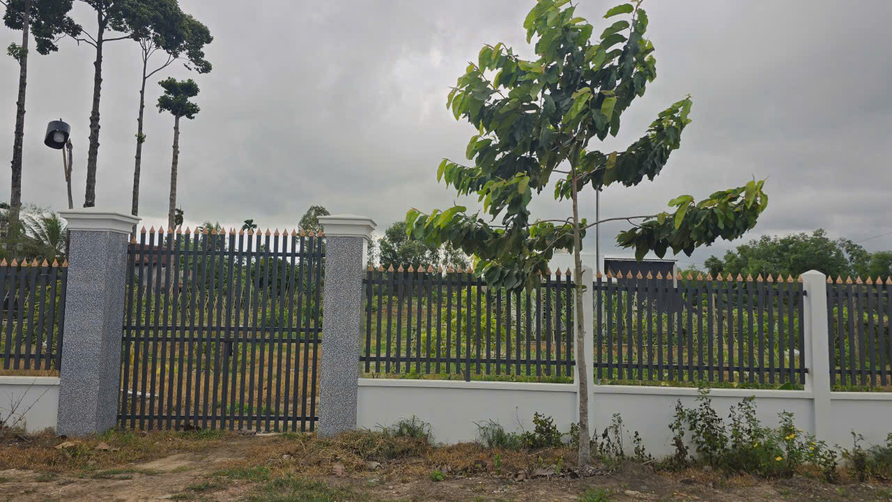 (B454) Đất (có nhà)  xã Thái Mỹ, dt 8.476m2, thổ 494m2, đất ở, giá 2,1tr/m2