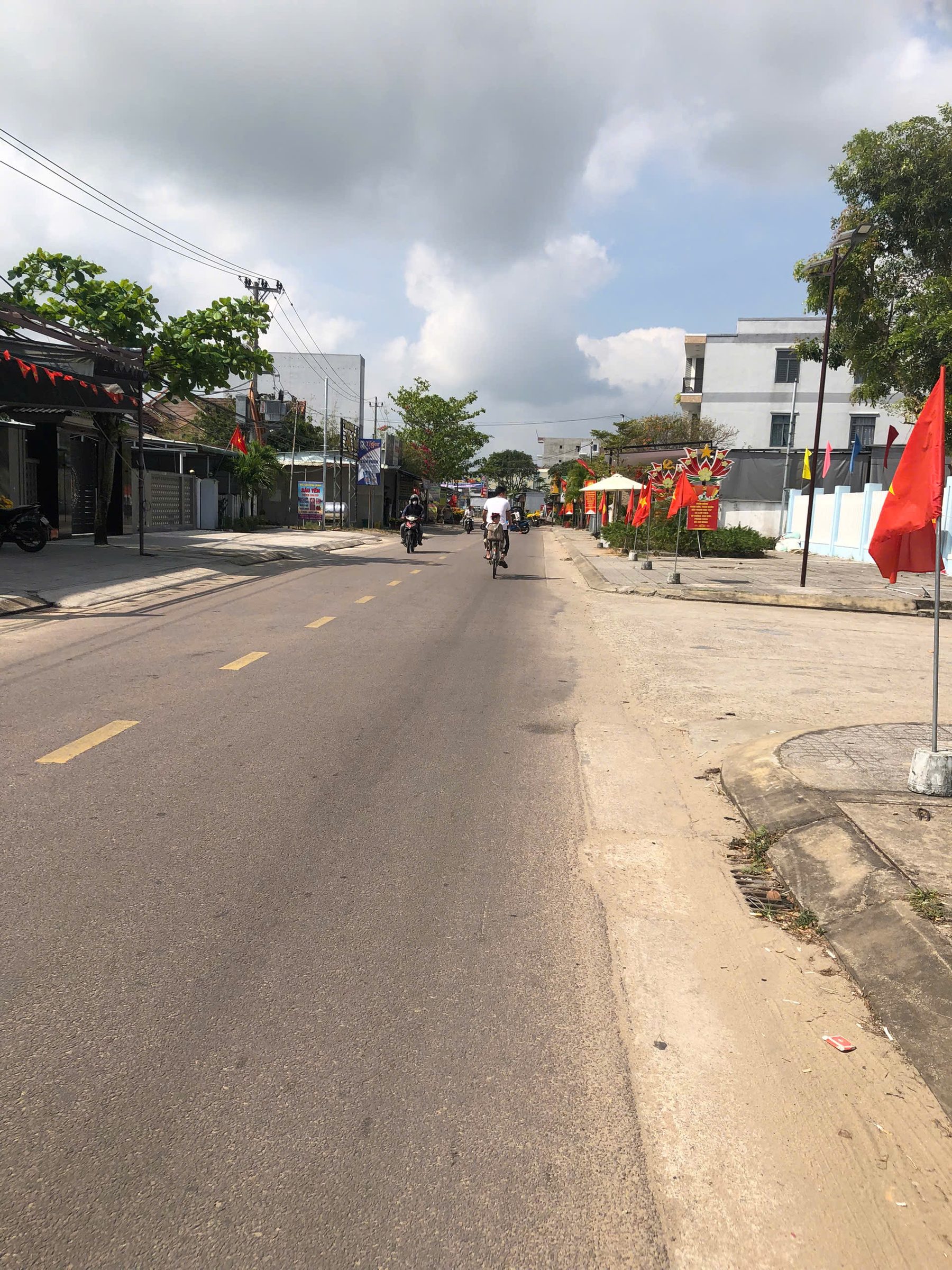 Bán lô 340m² mặt tiền đường thanh niên xã Bình Minh - Nam Hội An (ĐÀ NẴNG)