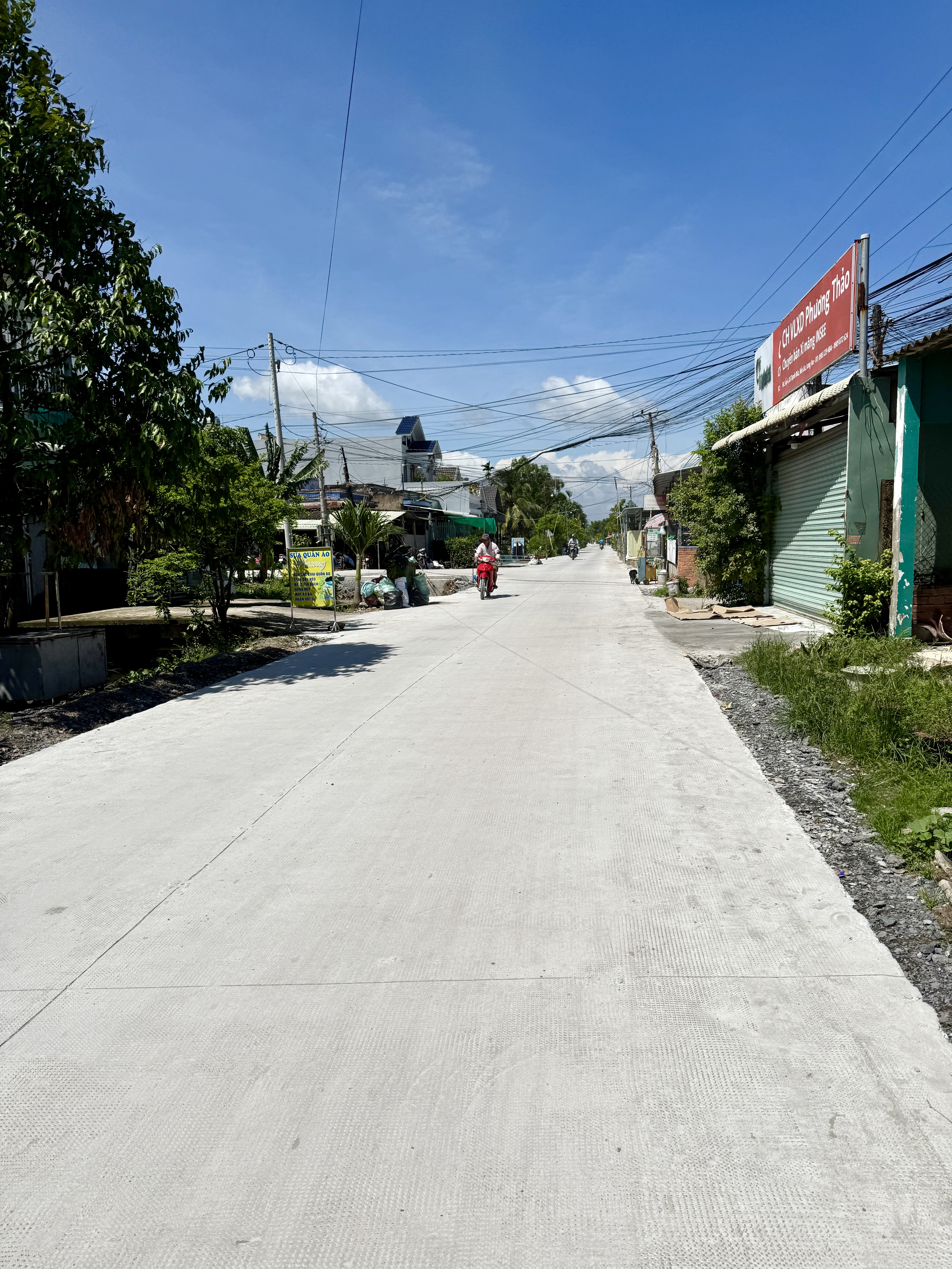 870m2 (có sẵn 300m2 thổ cư) cách tp chỉ 23km đường ô tô, khu đông dân (không bị quy hoạch)