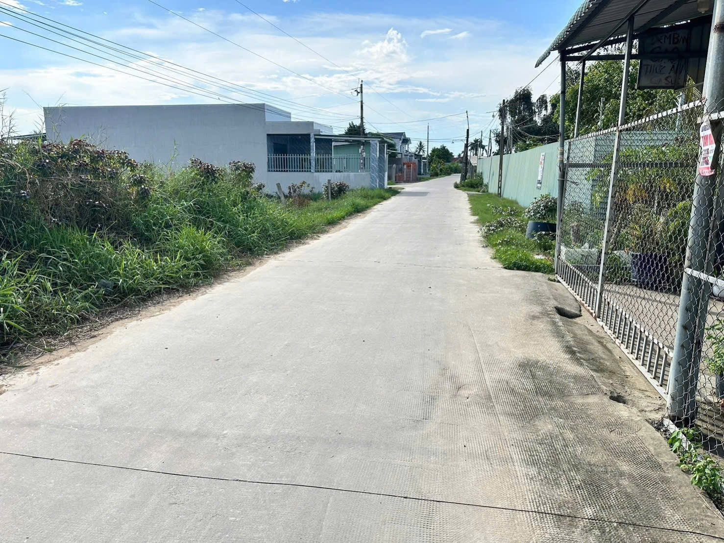 Liên ấp 2-3 Thạnh Đức. Bán 286m2 thổ cư 1.35 tỷ - Thạnh Đức, Bến Lức, Long An