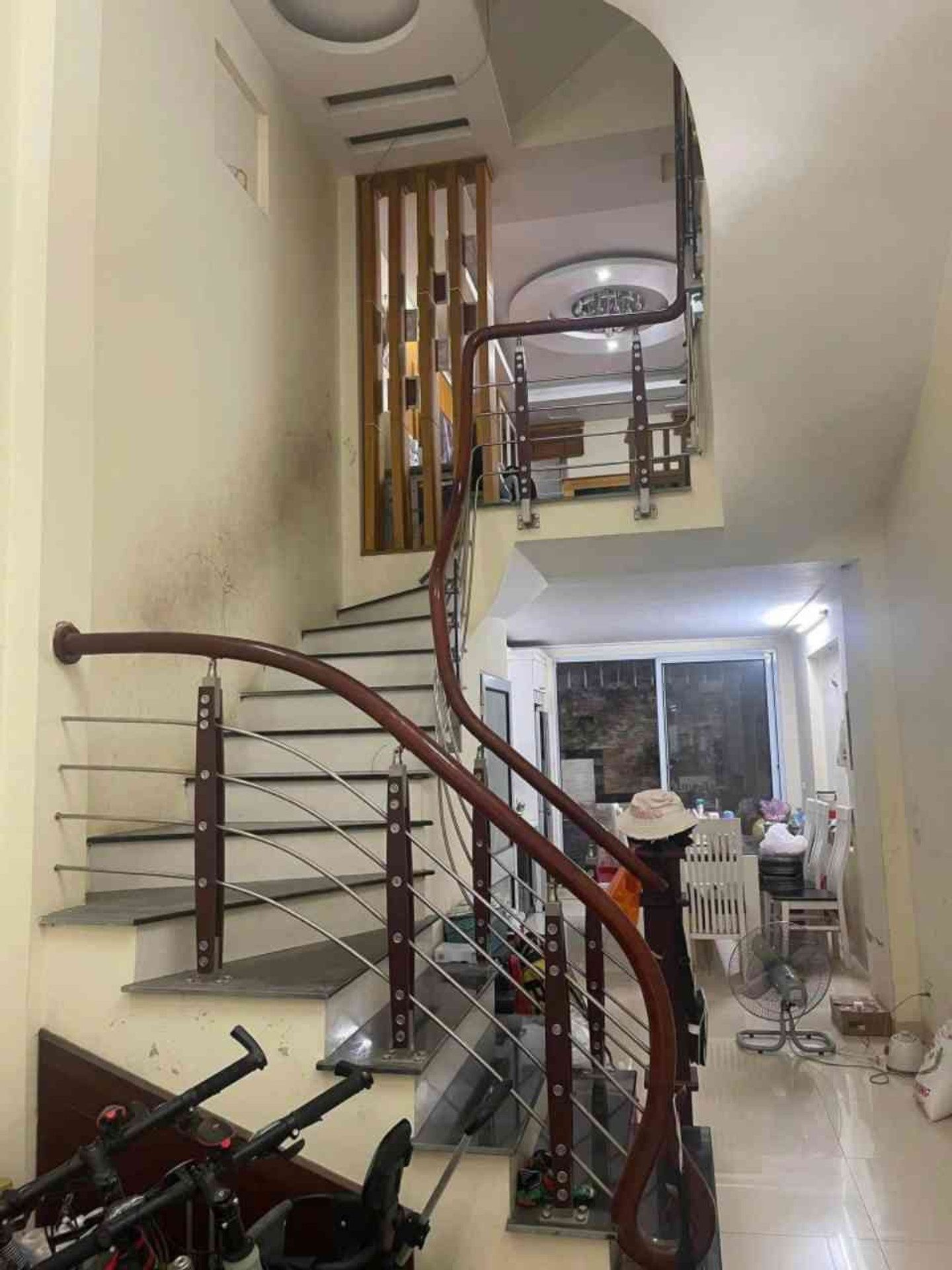 Bán nhà Kim Giang – Giá 9.3 tỷ – DT 45m² x 5 tầng – MT 4.3m – Phân lô hiếm, Ô tô đỗ cửa, ô chờ thang máy