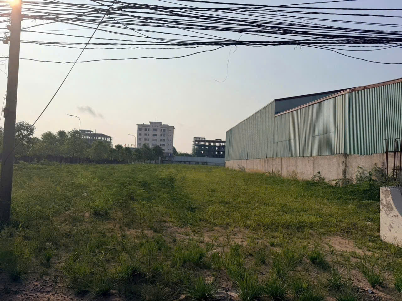 Bán đất SKC đường xe cont xã Thanh Phú, Bến Lức dt 2000m2 giá 15 tỷ
