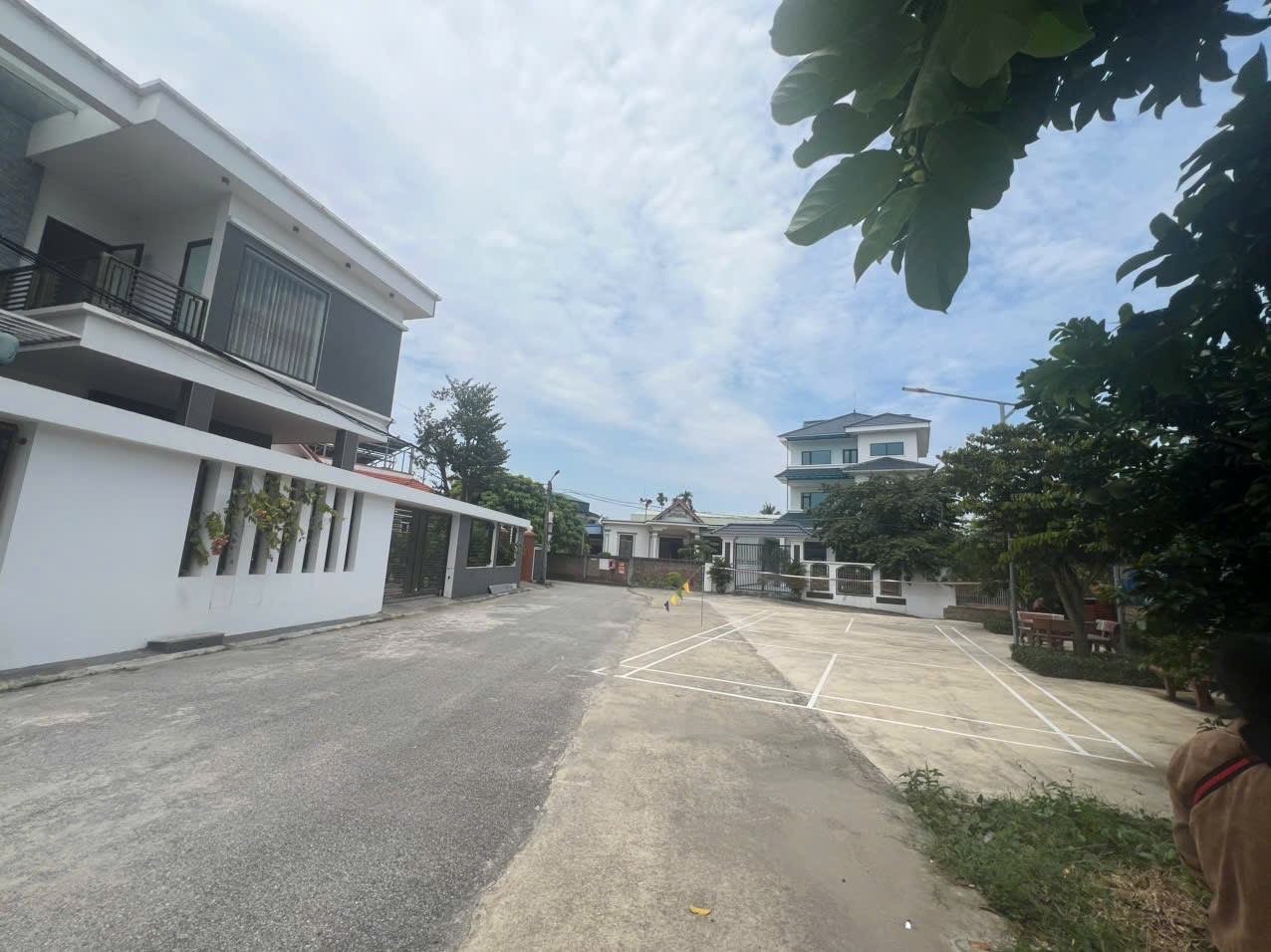 Bán 55m2  Tại Thôn 2 Thiên Hương , đường thôn 2 ô tô tránh nhau .ngay chợ. L/h:076.231.9990 e Thúy