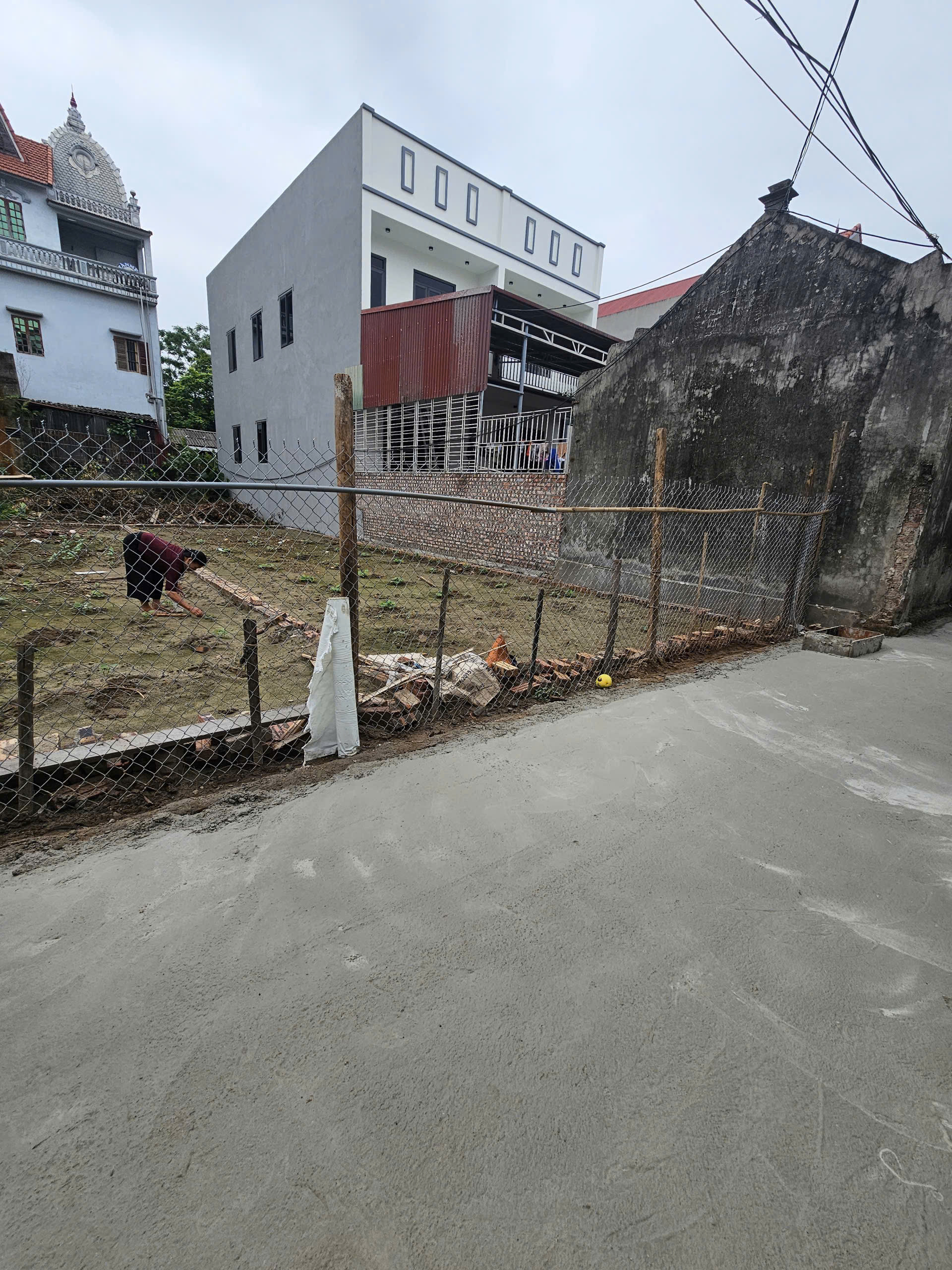 Bán đất Thụy Lôi Thụy Lâm xã Thư Lâm 85m2 đường ô tô vào ngon giá hơn 3 tỷ