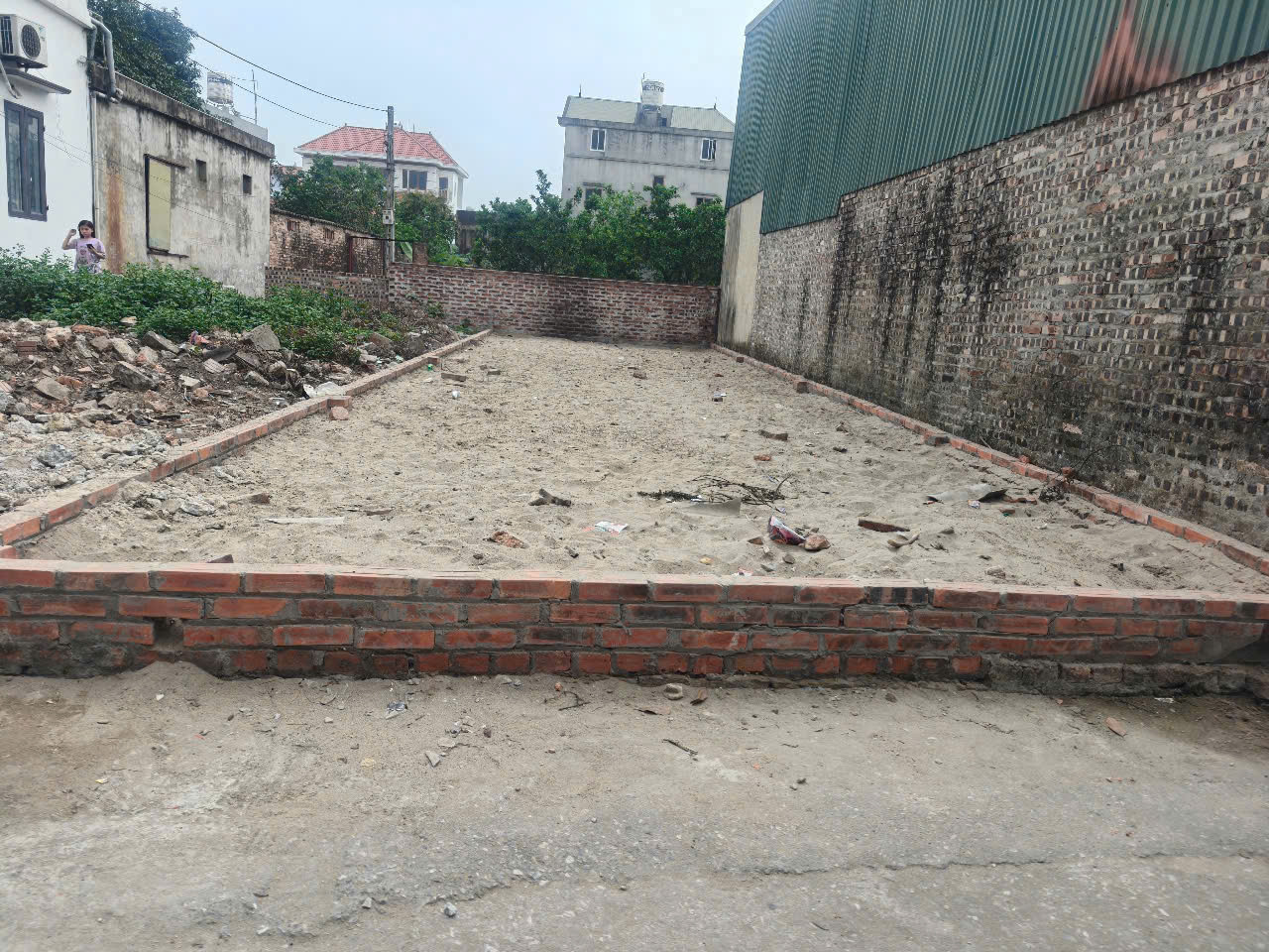 Bán 66,5m2 đất Lỗ Giao Việt Hùng đường thông ô tô giá chỉ 4 tỷ hơn