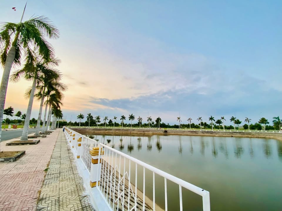 Bán đất 100m² ngang 5m giá 1 tỷ Xã Thủ Thừa