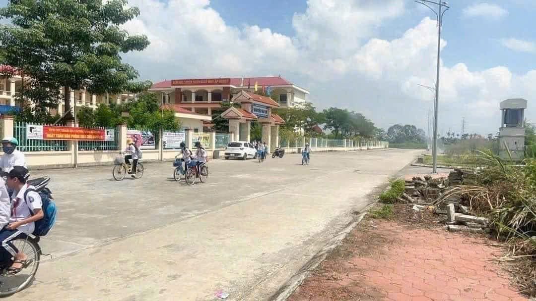 Bán Đất 100m2 giá 4.15 tỷ tại xa thủy  Triều . Đất đấu giá. L/h:076.231.9990 e Thúy