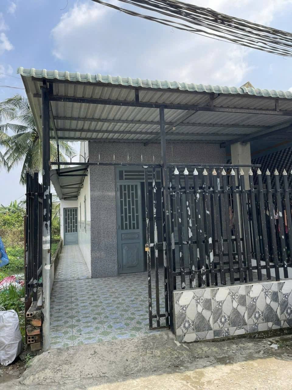 Cần bán nhanh lô đất 1000m2 sẵn nhà đang ở Sổ riêng giá chỉ 560 triệu