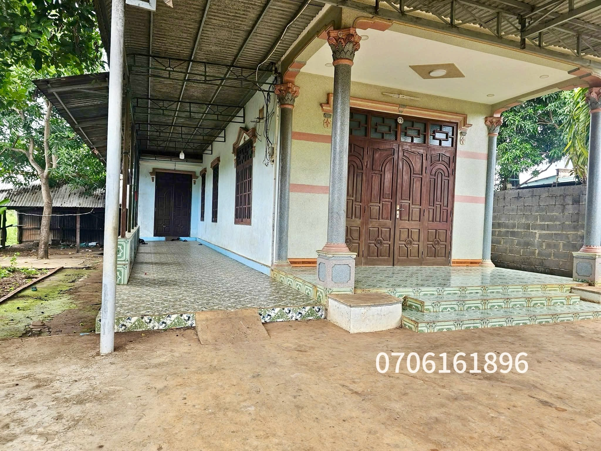 VỀ QUÊ CẦN BÁN GẤP NHÀ VƯỜN HƠN 1000M2