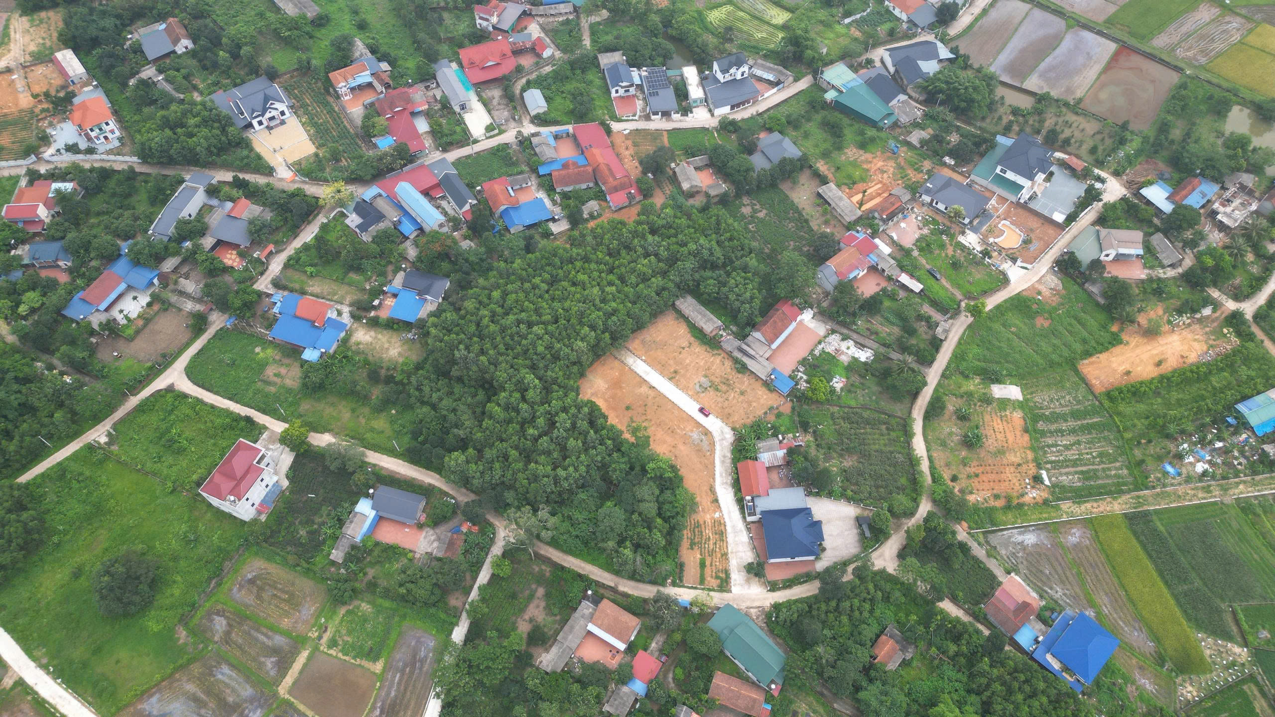 BÁN ĐẤT F0, MỚI RA CÔNG VĂN TÁCH THỬA.