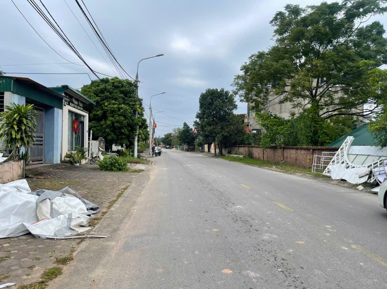 Bán Đất 6000m2 có sẵn 400 m2 thổ cư giá 6 tỷ tại Xã Văn Đức Thành phố Chí Linh Hải Dương