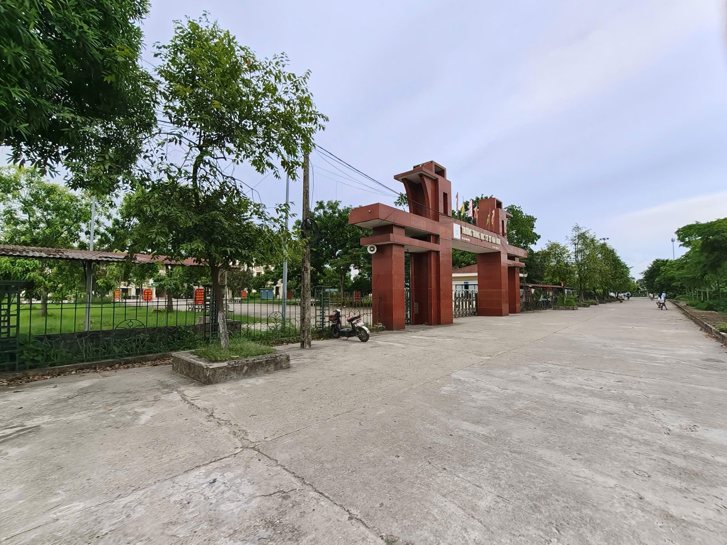 Bán Đất 97m2 có sẵn 97 m2 thổ cư giá 3.7 tỷ tại - Chọn - Xã Văn Môn Huyện Yên Phong Bắc Ninh