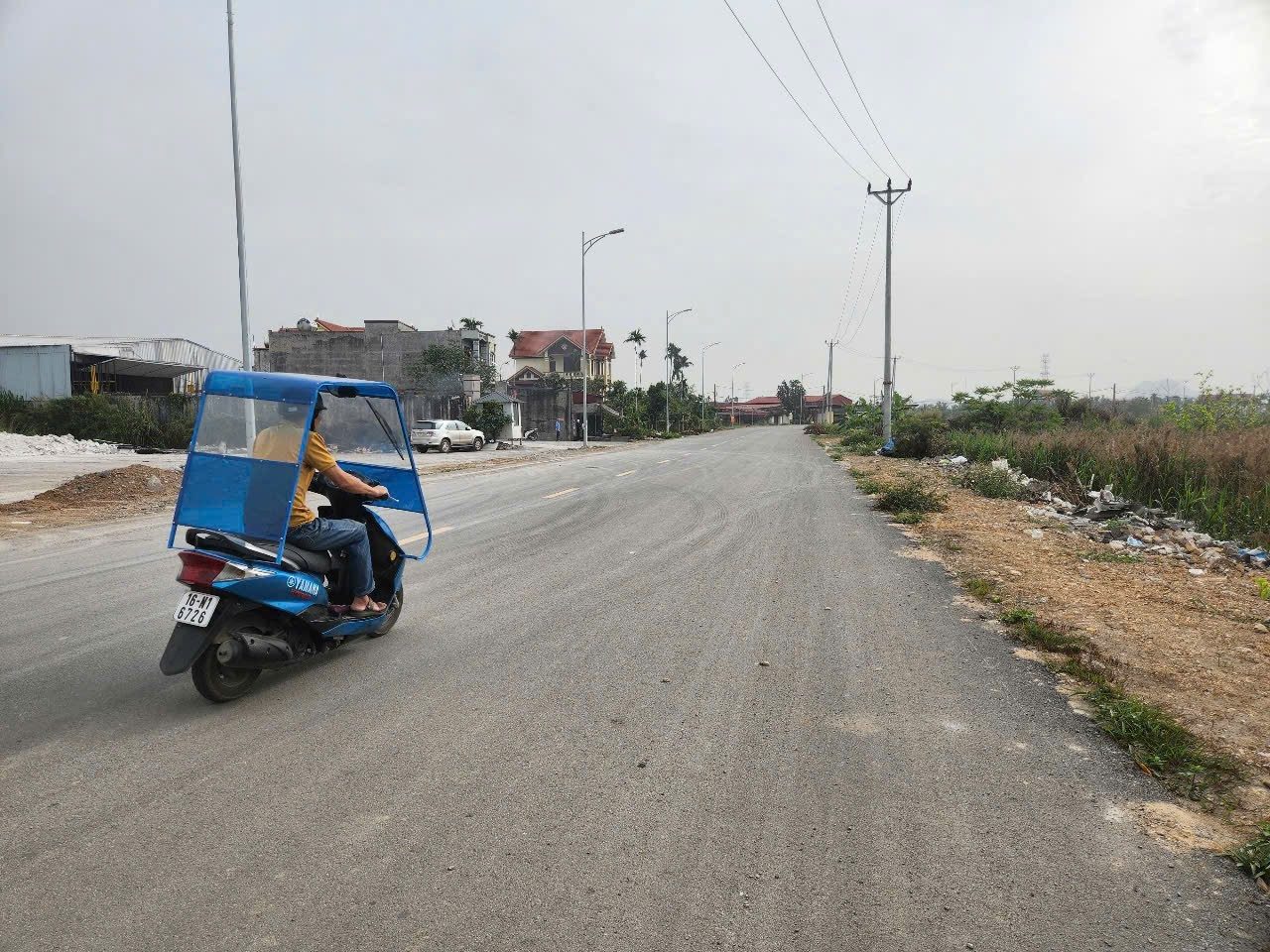 Bán đất 100m² ngang 5m mặt đường 352. giá 2.05 tỷ Xã Việt Khê(Lại Xuân). liên hệ 0362558882