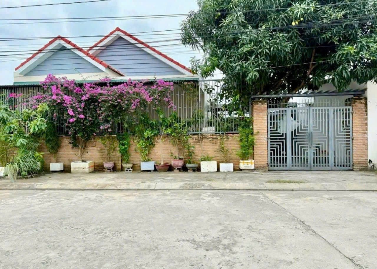 Bán đất TĐC Vĩnh Hiệp, nay là phường Tây Nha Trang
105m² vuông vức – ngang 5m chuẩn chỉnh
Hướng Đông mát mẻ, sinh khí tốt
