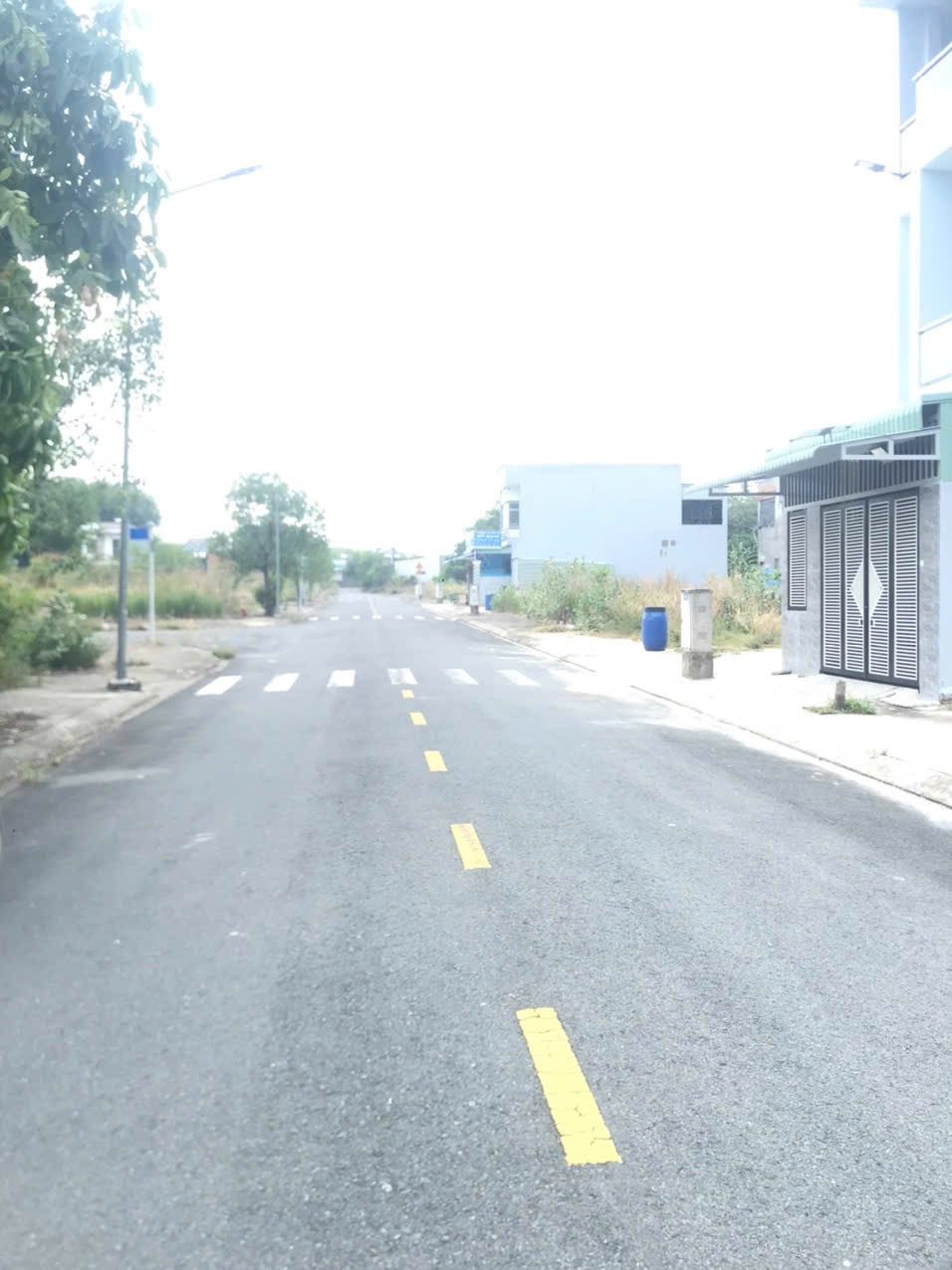 Chủ cần tiền bán nhanh lô đất đẹp tại Tân uyên
