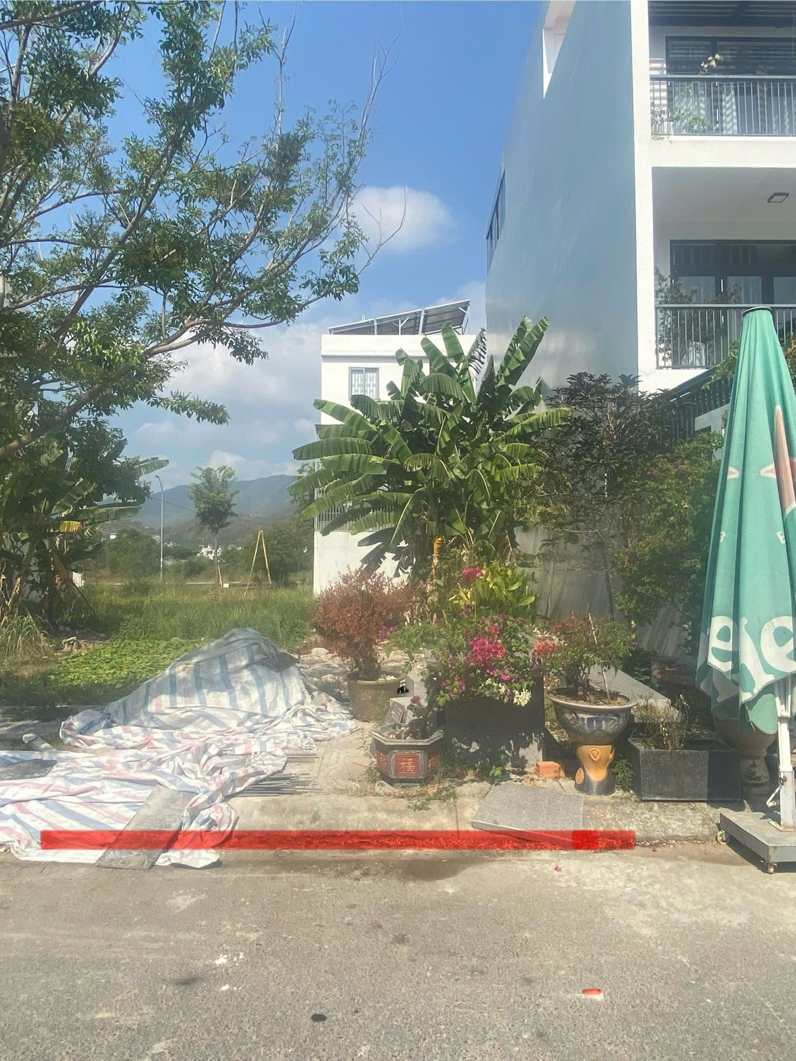 🔔Bán Lô Mỹ Gia gói 5 đường 88 ( số Lộc Phát)
- DT: 130m2 ( 6,5m x 20)
- Hướng đông, lô sạch đẹp
- Giá 51,5tr /m2 , bao cọc, thiết kế và các khoản phí 
6 tỷ 695tr